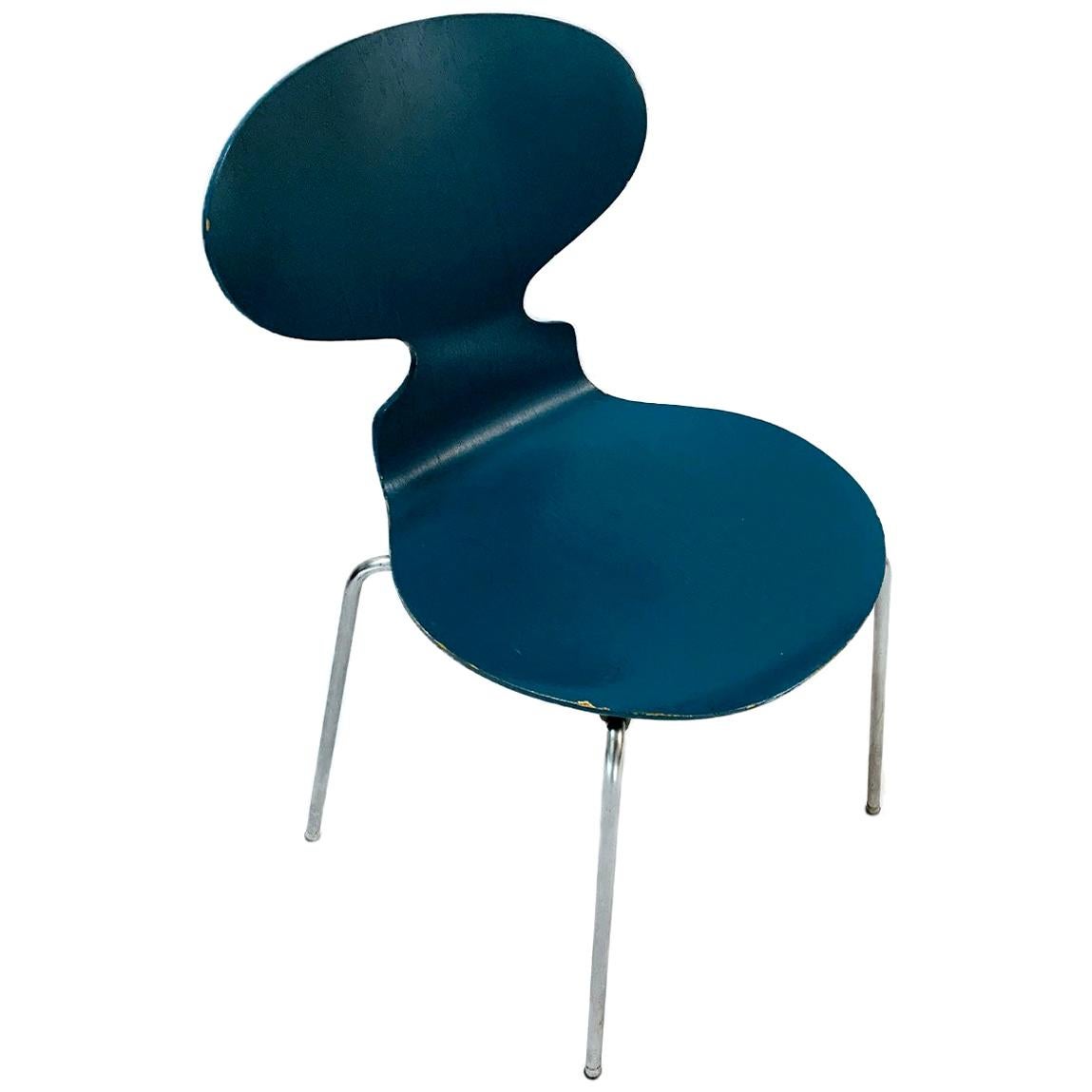 Mid-Century Modern Arne Jacobsen Rare Set of 6 Ant Chairs Model 3101 For Sale