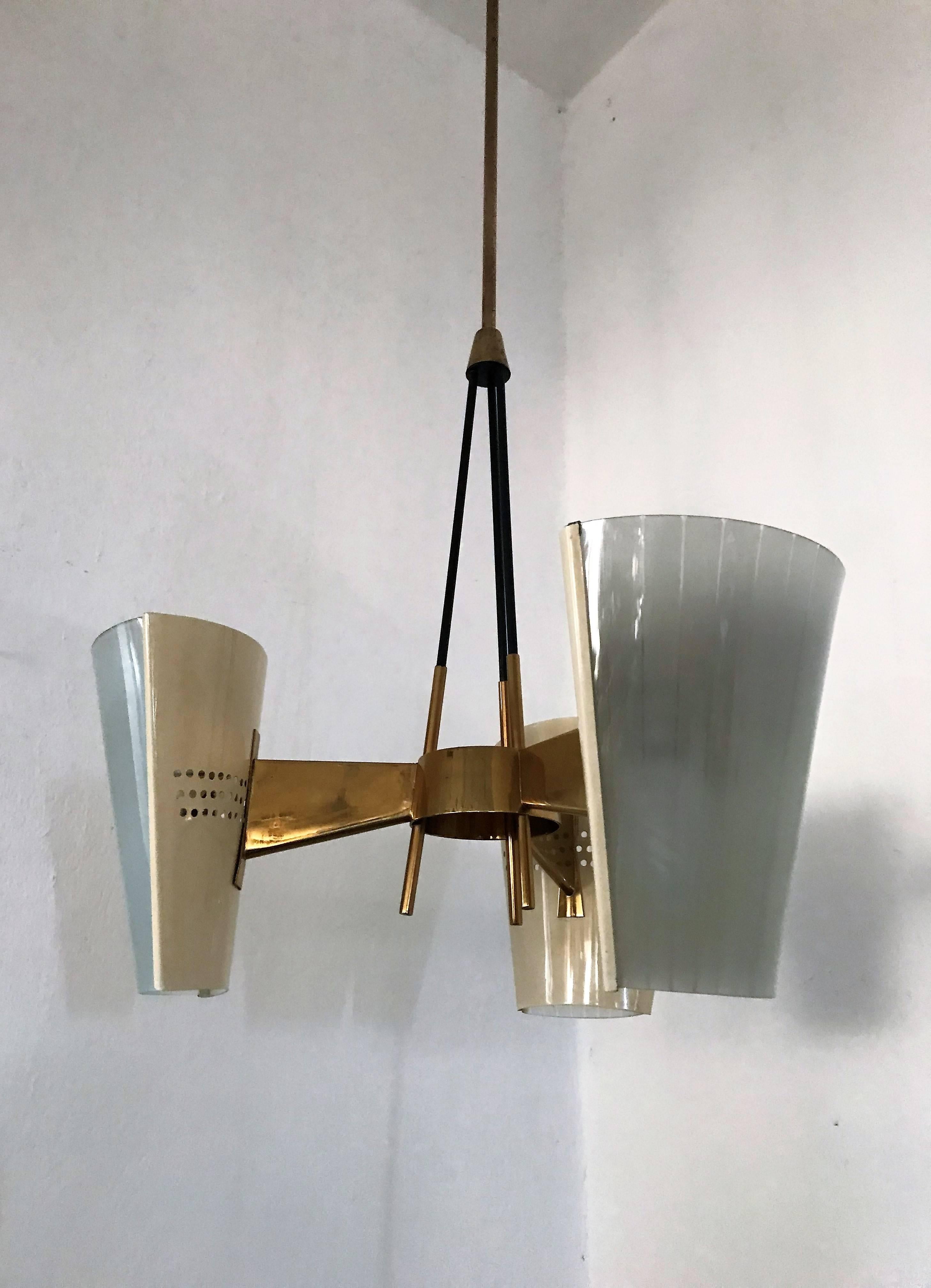 Mid-Century Modern Arredoluce Chandelier in Brass and Glass, Italy, circa 1950 1