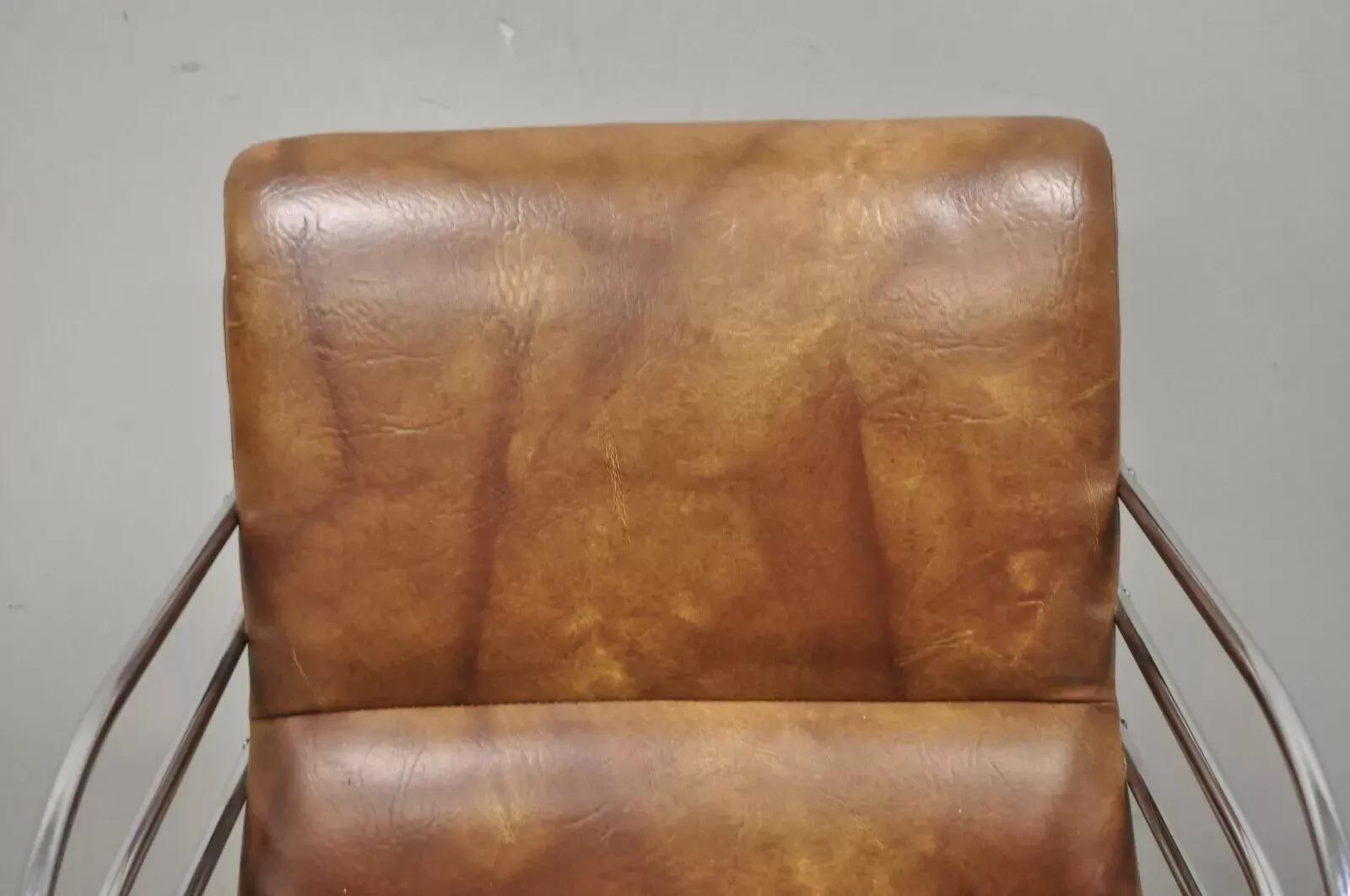 Sillón de brazos estilo Milo Baughman de estilo Art Decó cromado de mediados del siglo XX Desconocido en venta