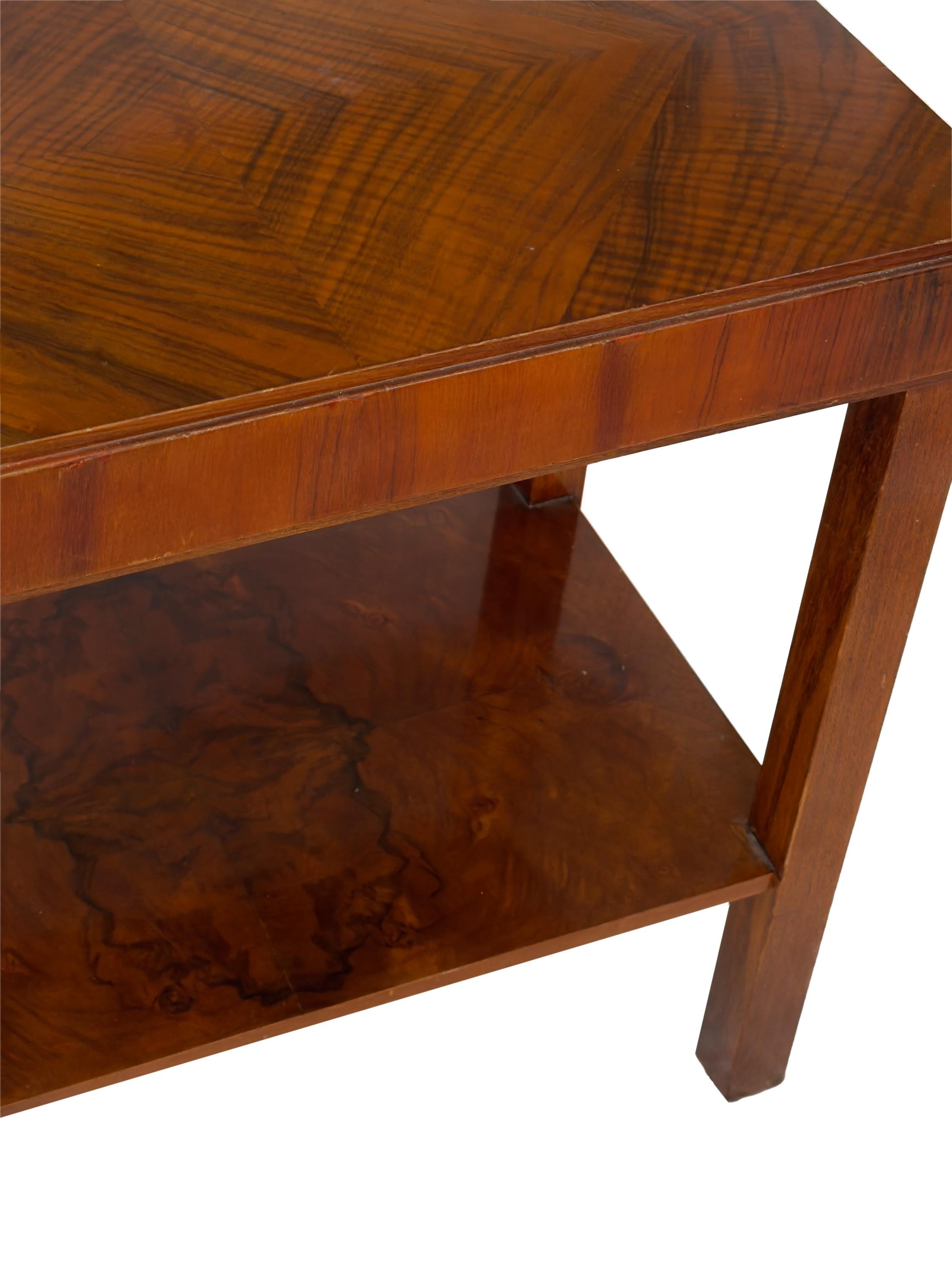 Mid-Century Modern Art Deco Walnut Console Table, 20th Century For Sale 1