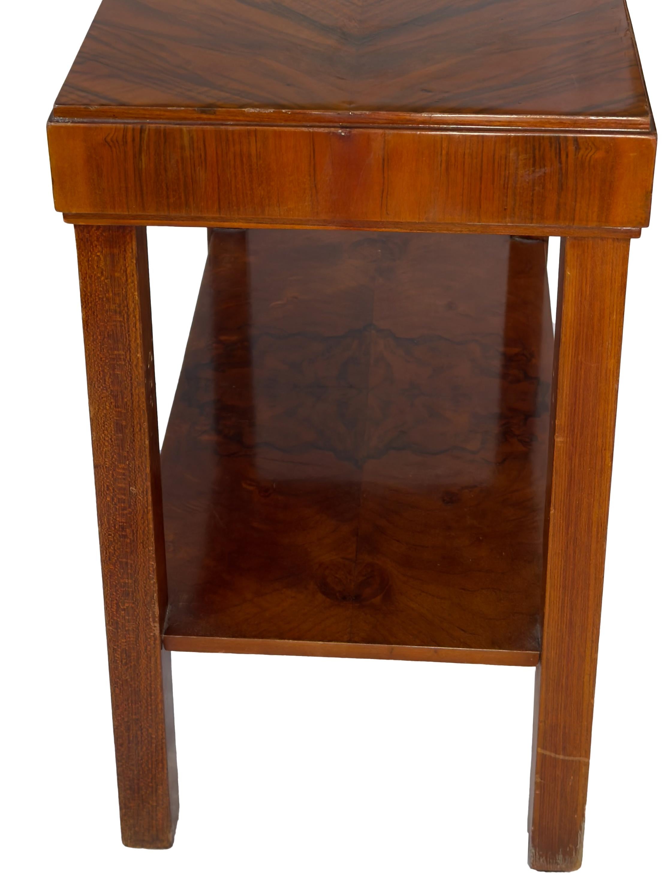 Mid-Century Modern Art Deco Walnut Console Table, 20th Century For Sale 2