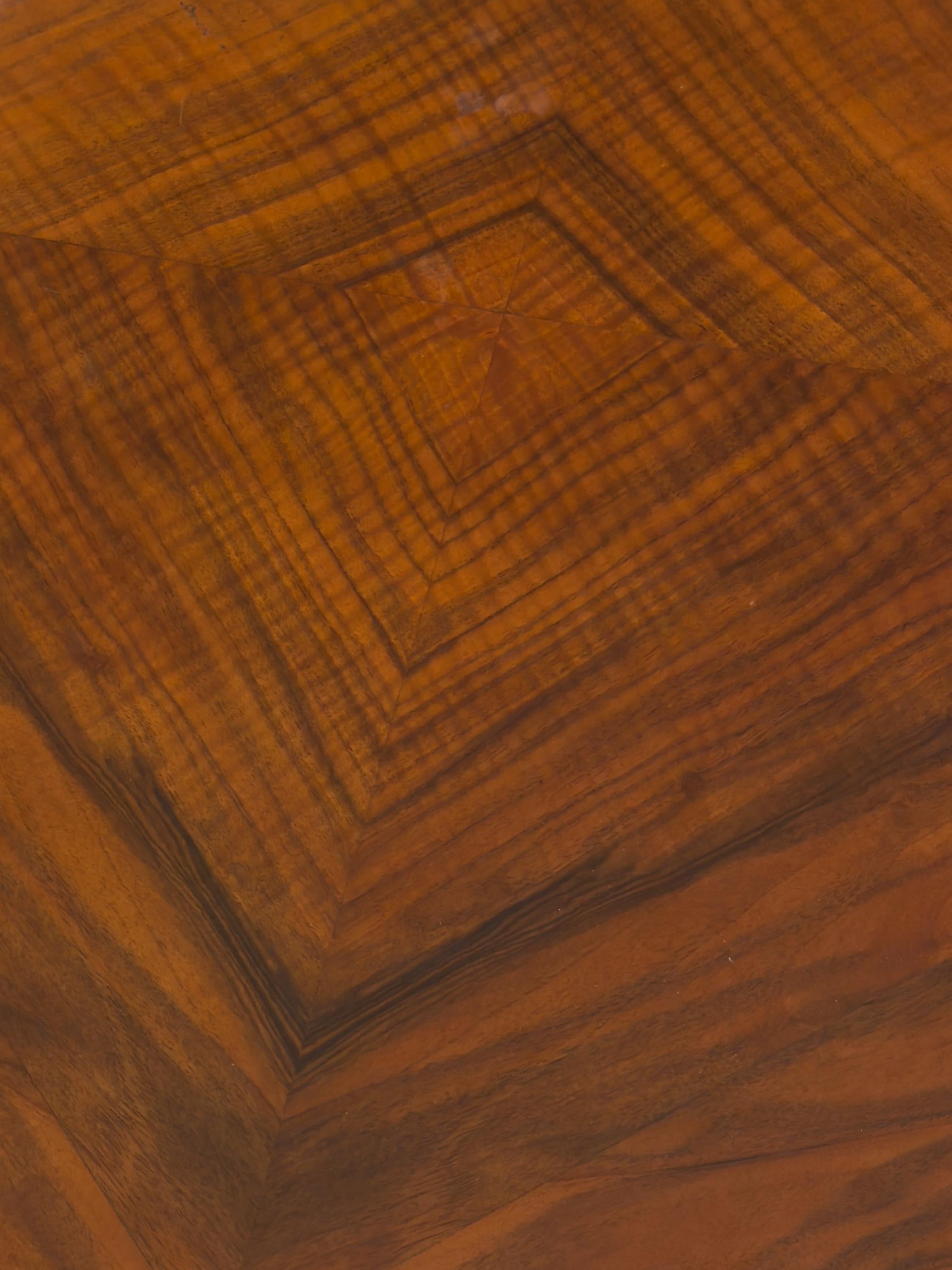 Mid-Century Modern Art Deco Walnut Console Table, 20th Century For Sale 3