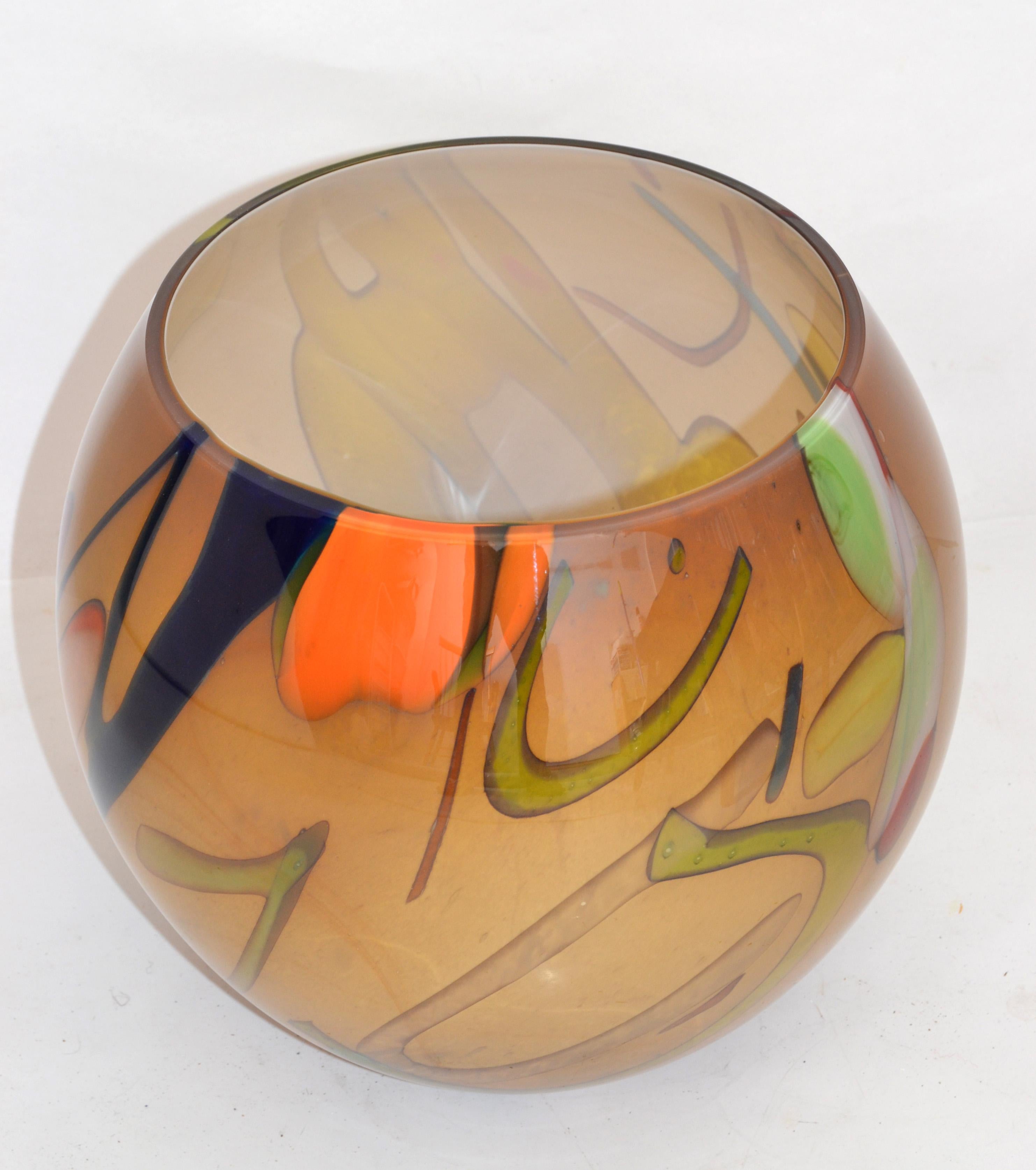 Mid-Century Modern Art Glass Hues of Brown Round Vase Made in Europe Poland 1980 For Sale 6
