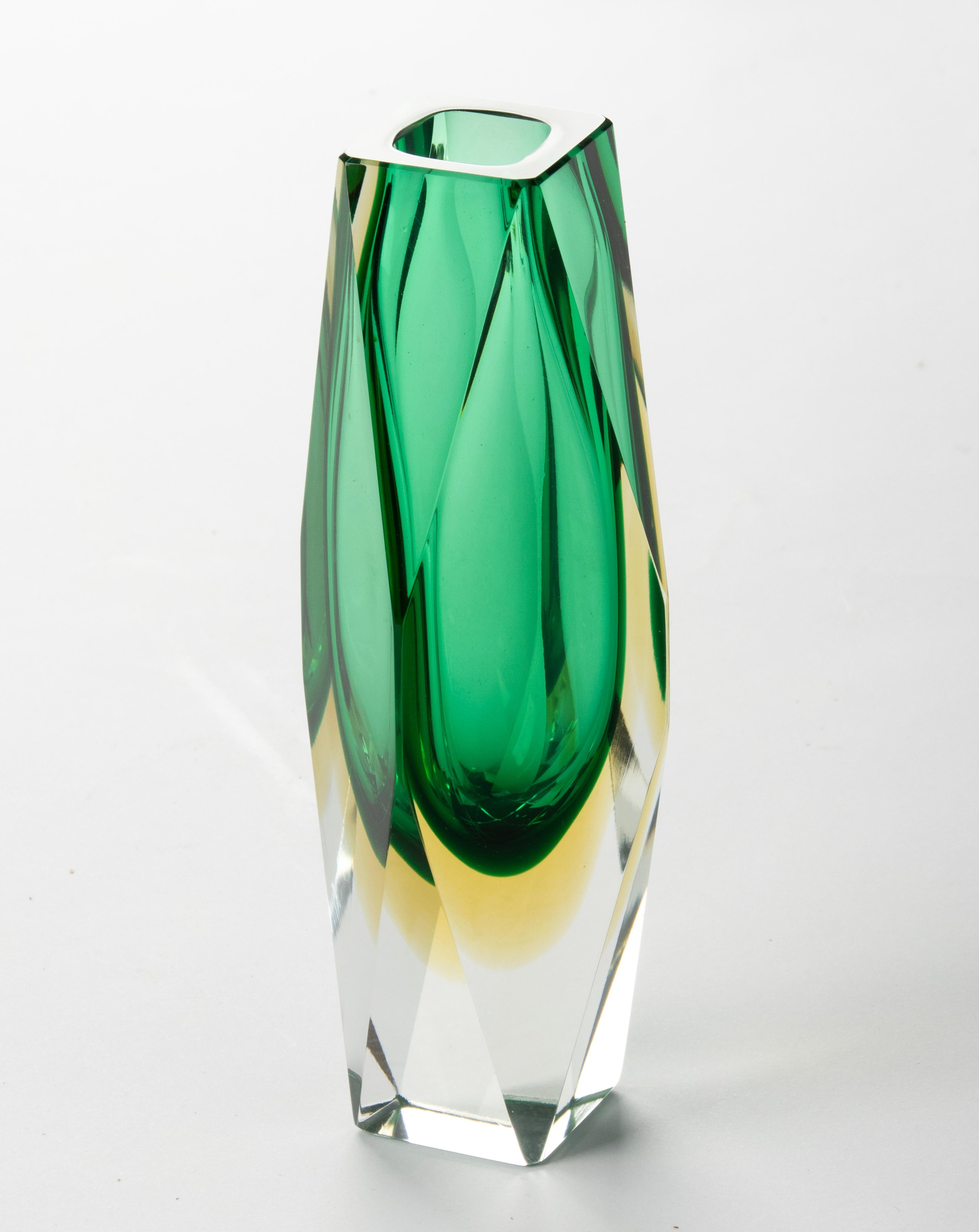 Mid-Century Modern Art Glass Sommerso Vase - Flavio Poli  For Sale 5
