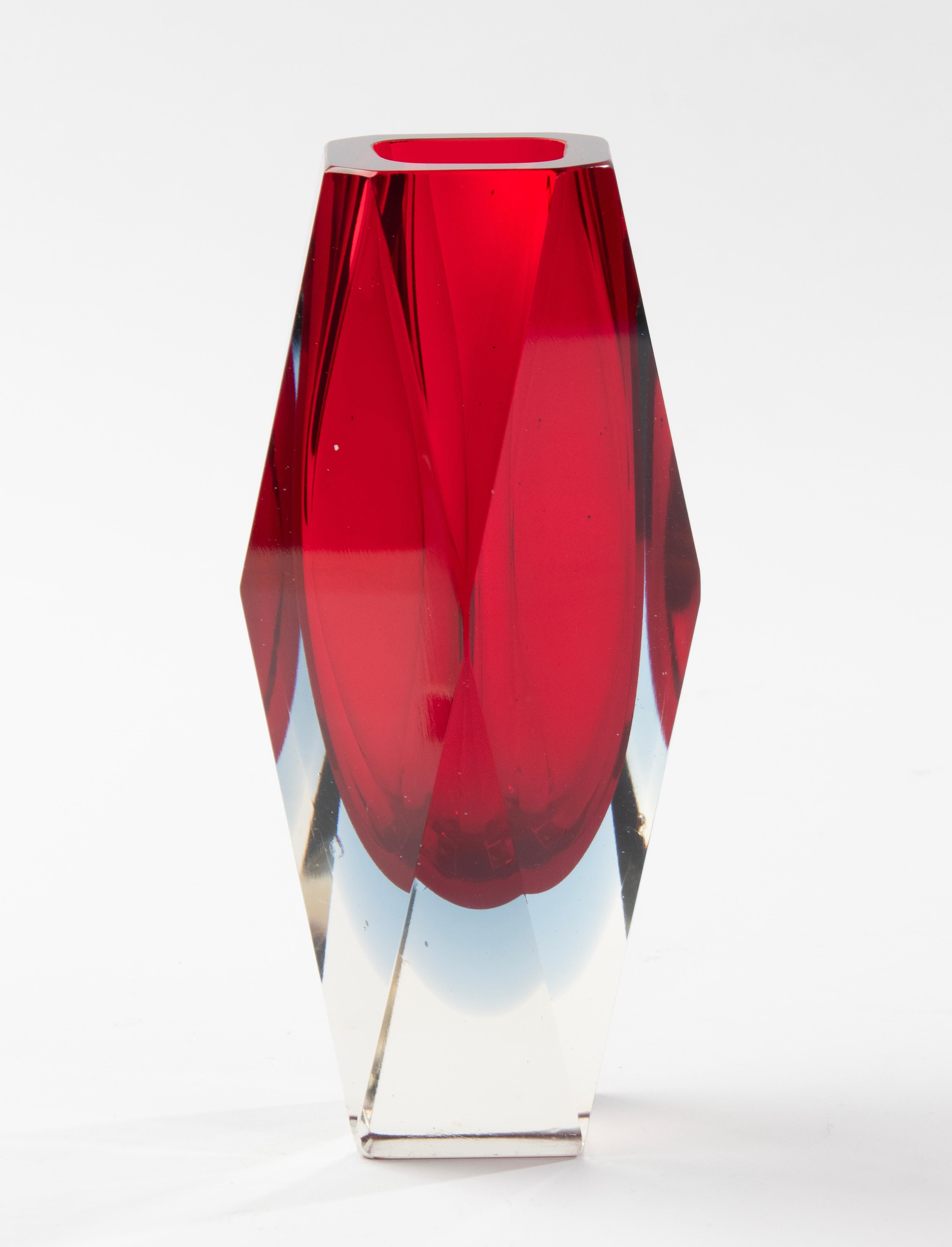 Moderne Sommerso-Vase aus Kunstglas aus der Mitte des Jahrhunderts – Flavio Poli (Moderne der Mitte des Jahrhunderts) im Angebot