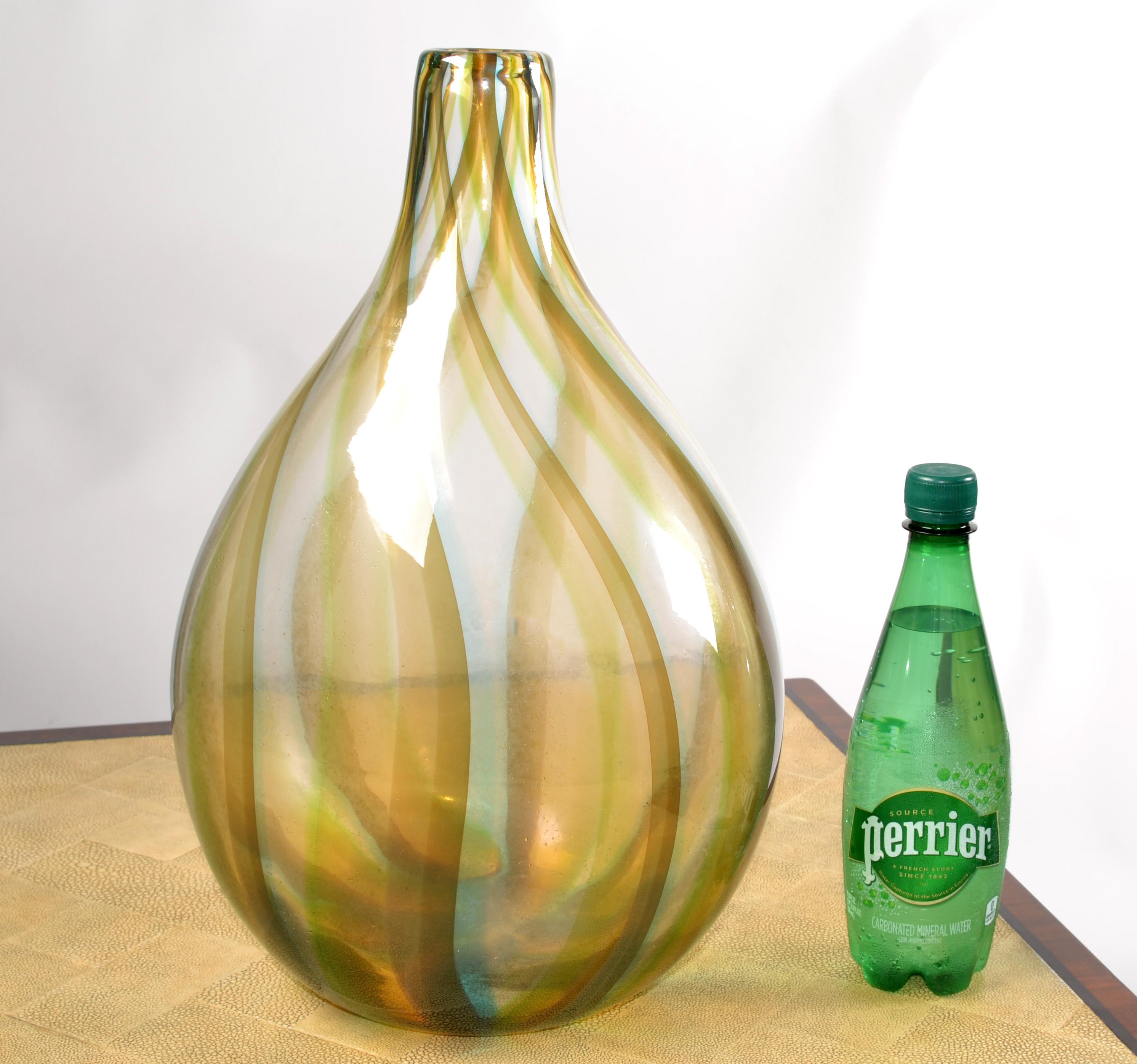 Vase d'art moderne du milieu du siècle, bleu ambré et bronze, fabriqué en Pologne 1980 en vente 1