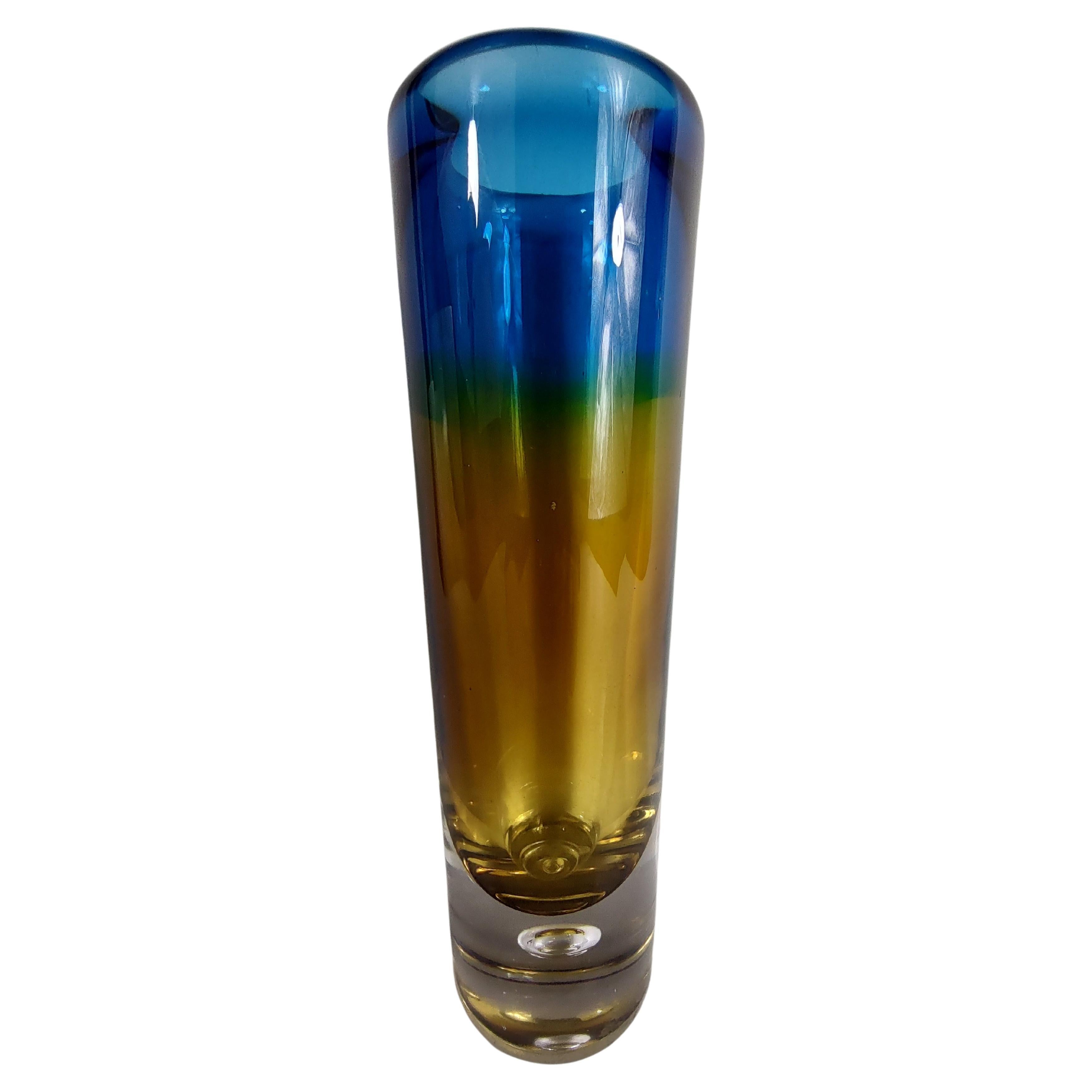 Mid-20th Century Mid-Century Modern Art Glass Vase by Vicke Lindstrand for Kosta Boda # 41890 For Sale