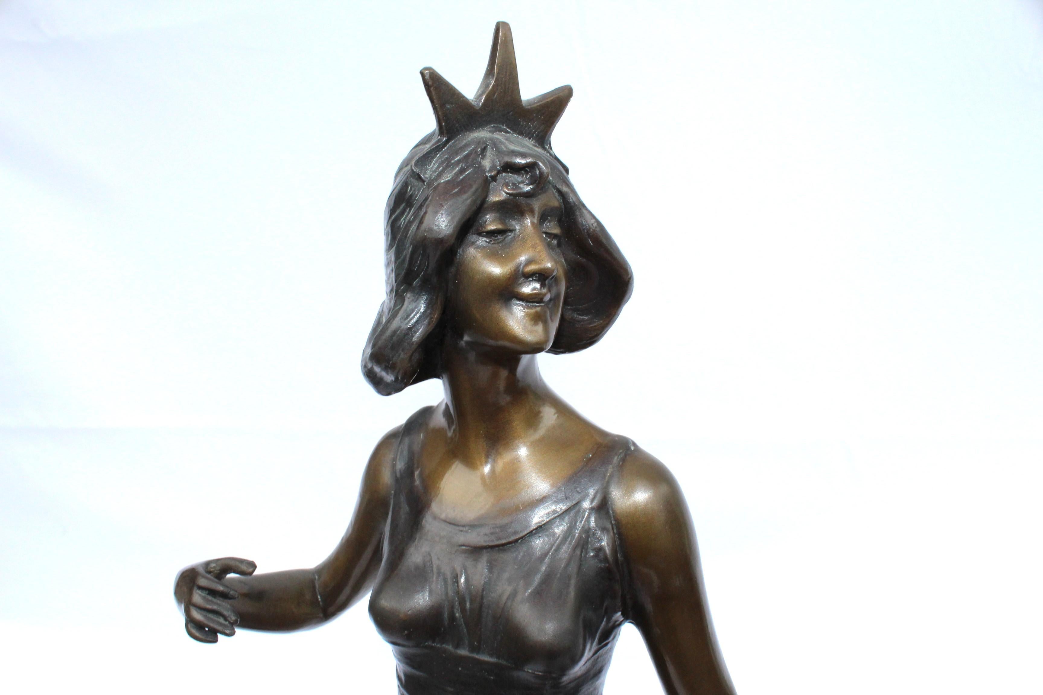 Mid Century Modern/Art Nouveau , Bronzo , coppia , Figurine di donna In condizioni buone in vendita a Los Angeles, CA