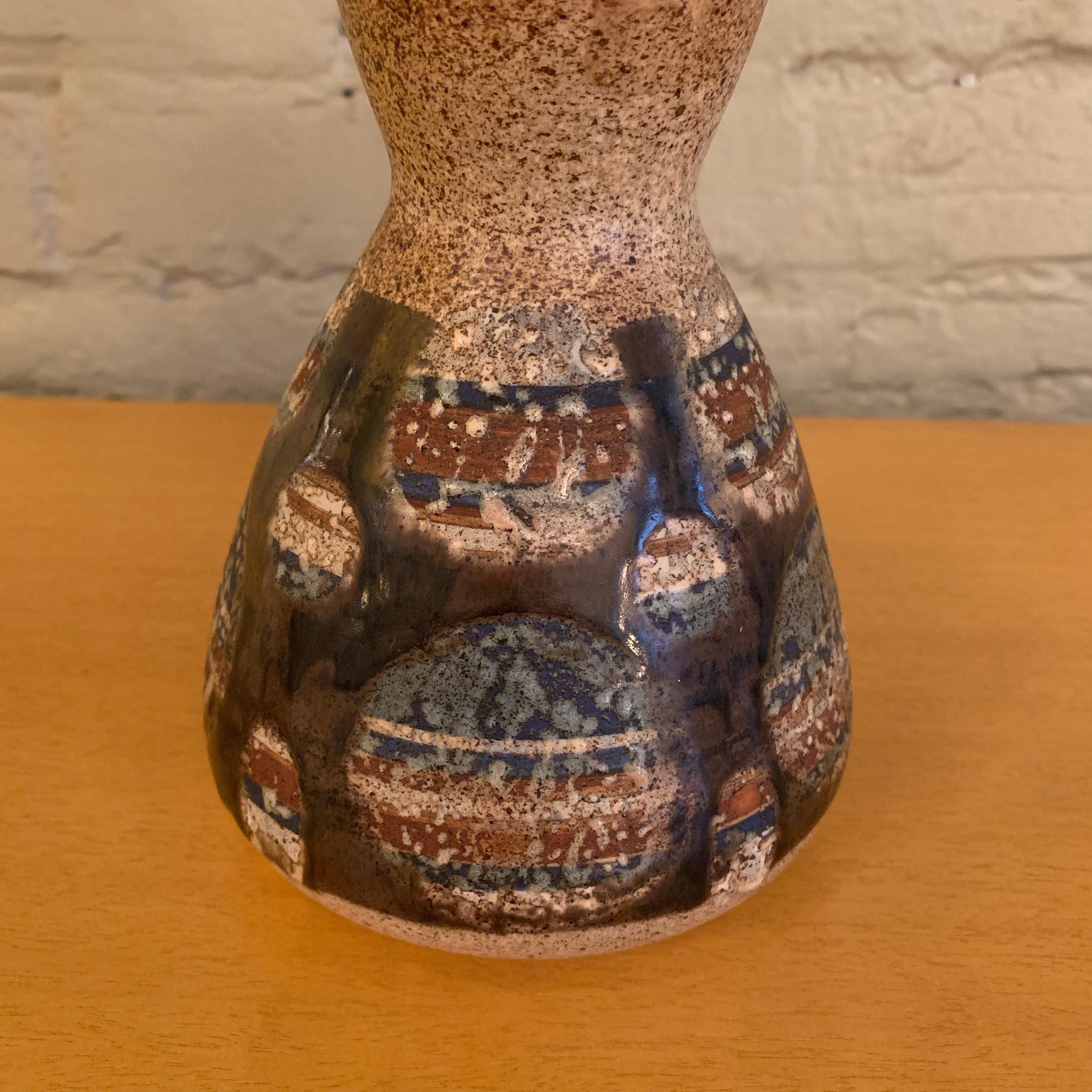 lapid pottery