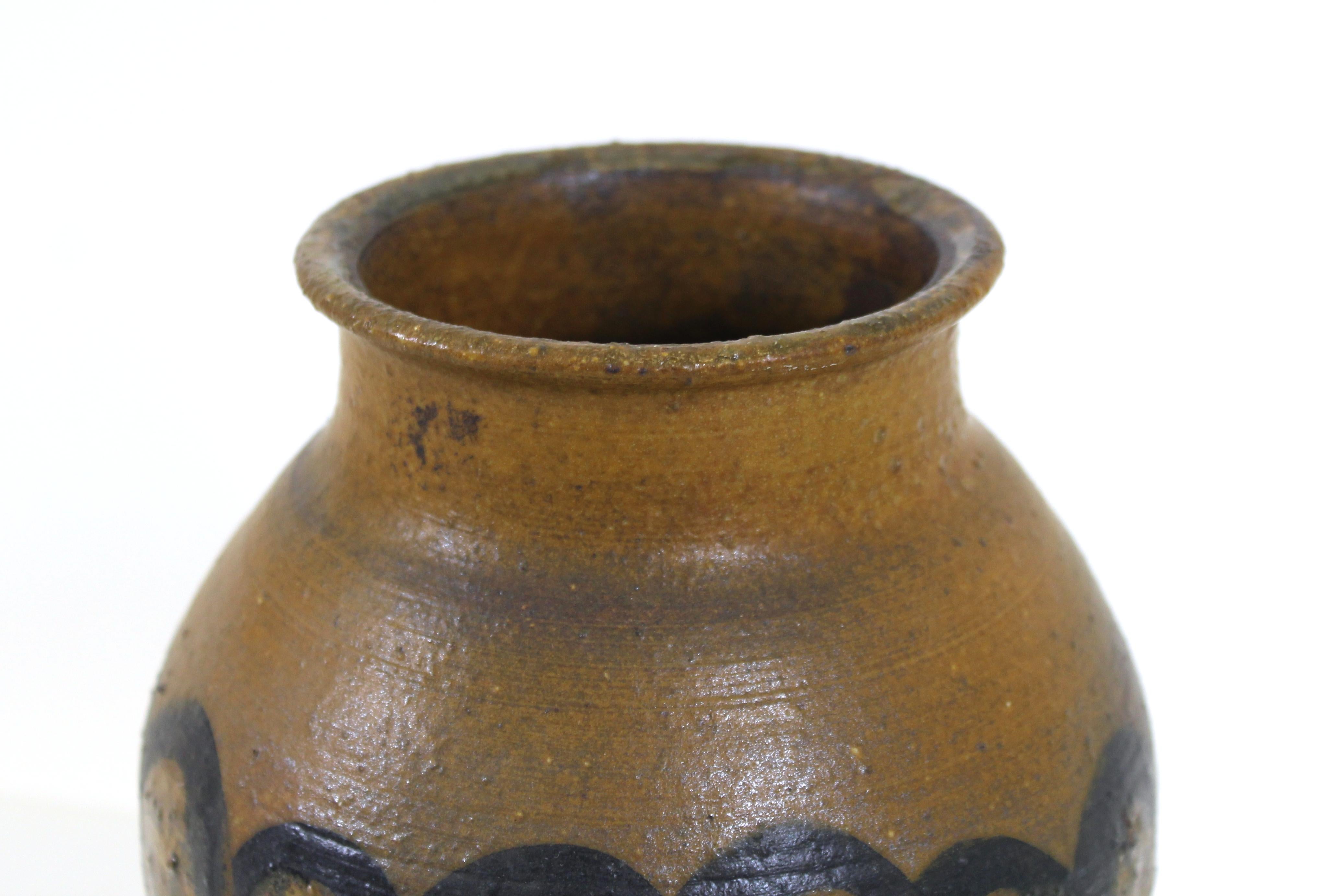 Mid-Century Modern Art Studio Pottery Vase In Good Condition In New York, NY