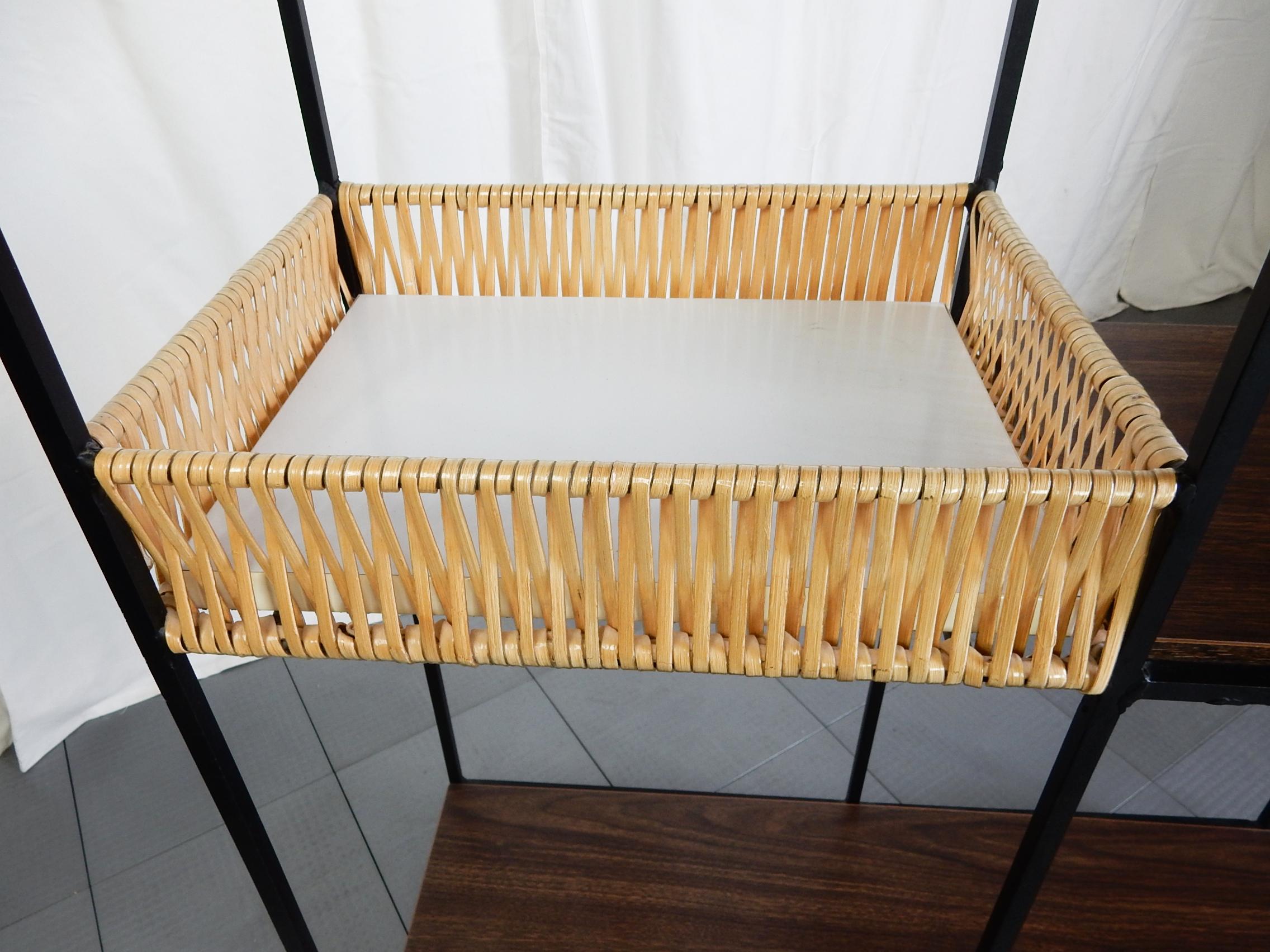 Mid-Century Modern Rattan Arthur Umanoff Design Étagère Room Divider In Good Condition For Sale In Las Vegas, NV