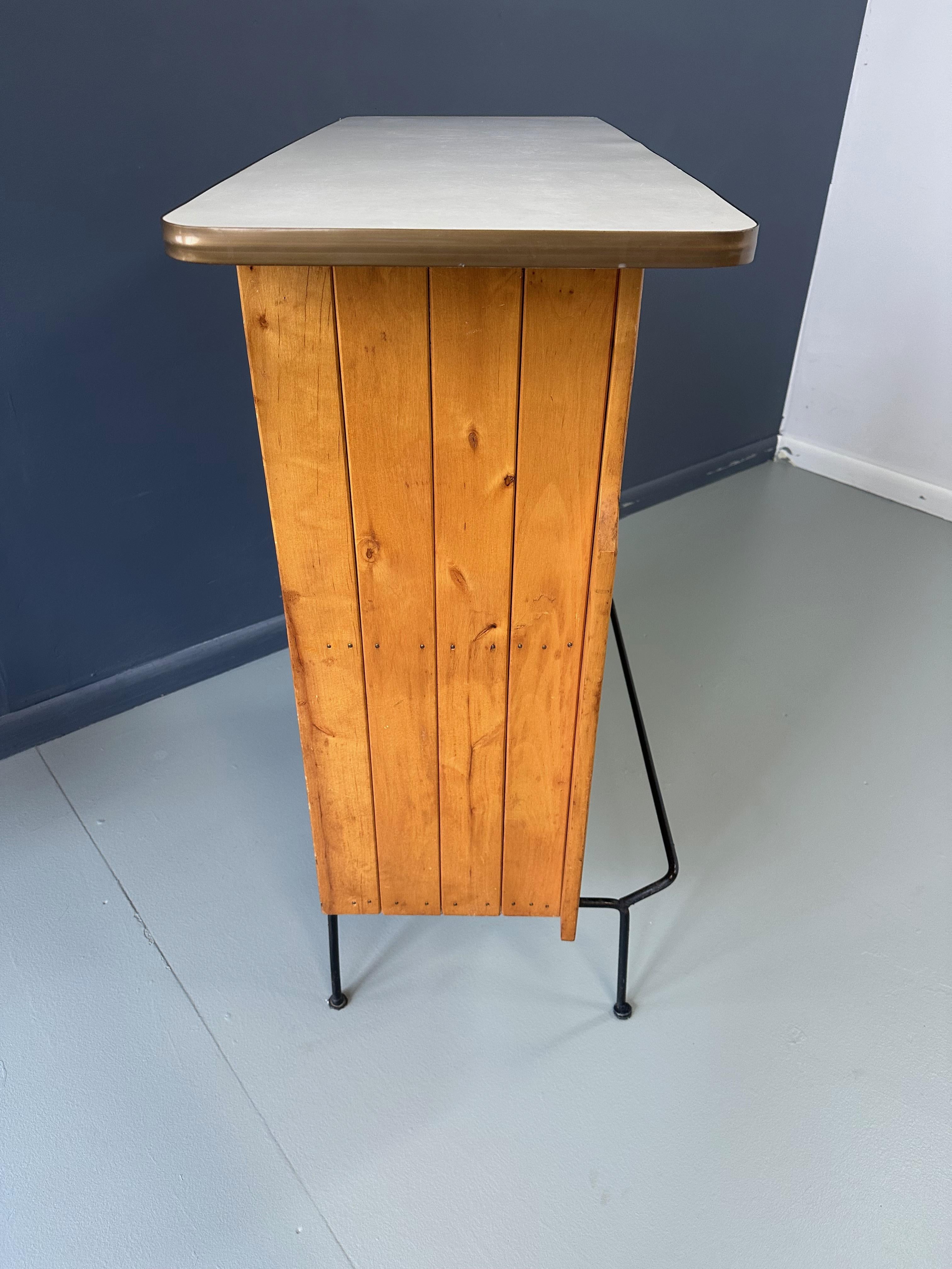 20th Century Mid-Century Modern Arthur Umanoff Dry Bar Console, 1950's and Stool For Sale