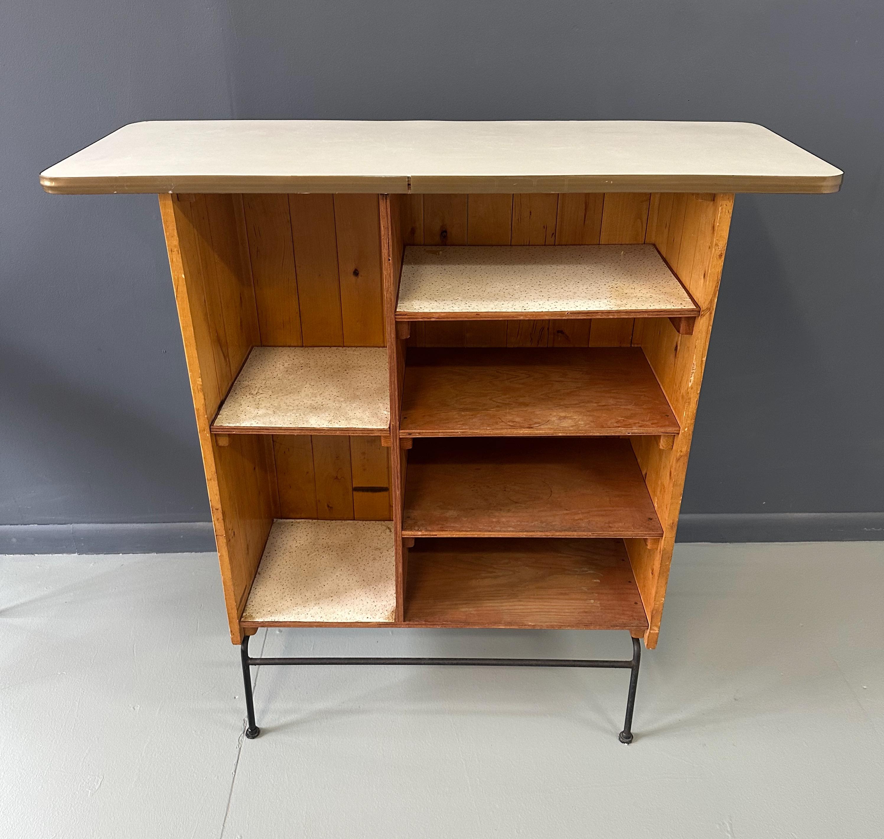 Mid-Century Modern Arthur Umanoff Dry Bar Console, 1950's and Stool For Sale 1