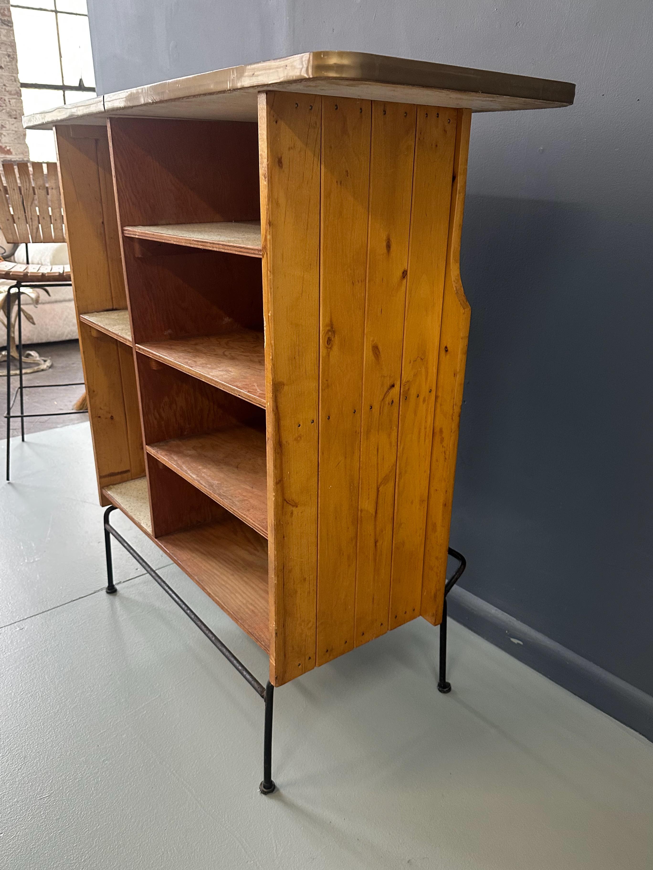Mid-Century Modern Arthur Umanoff Dry Bar Console, 1950's and Stool For Sale 2