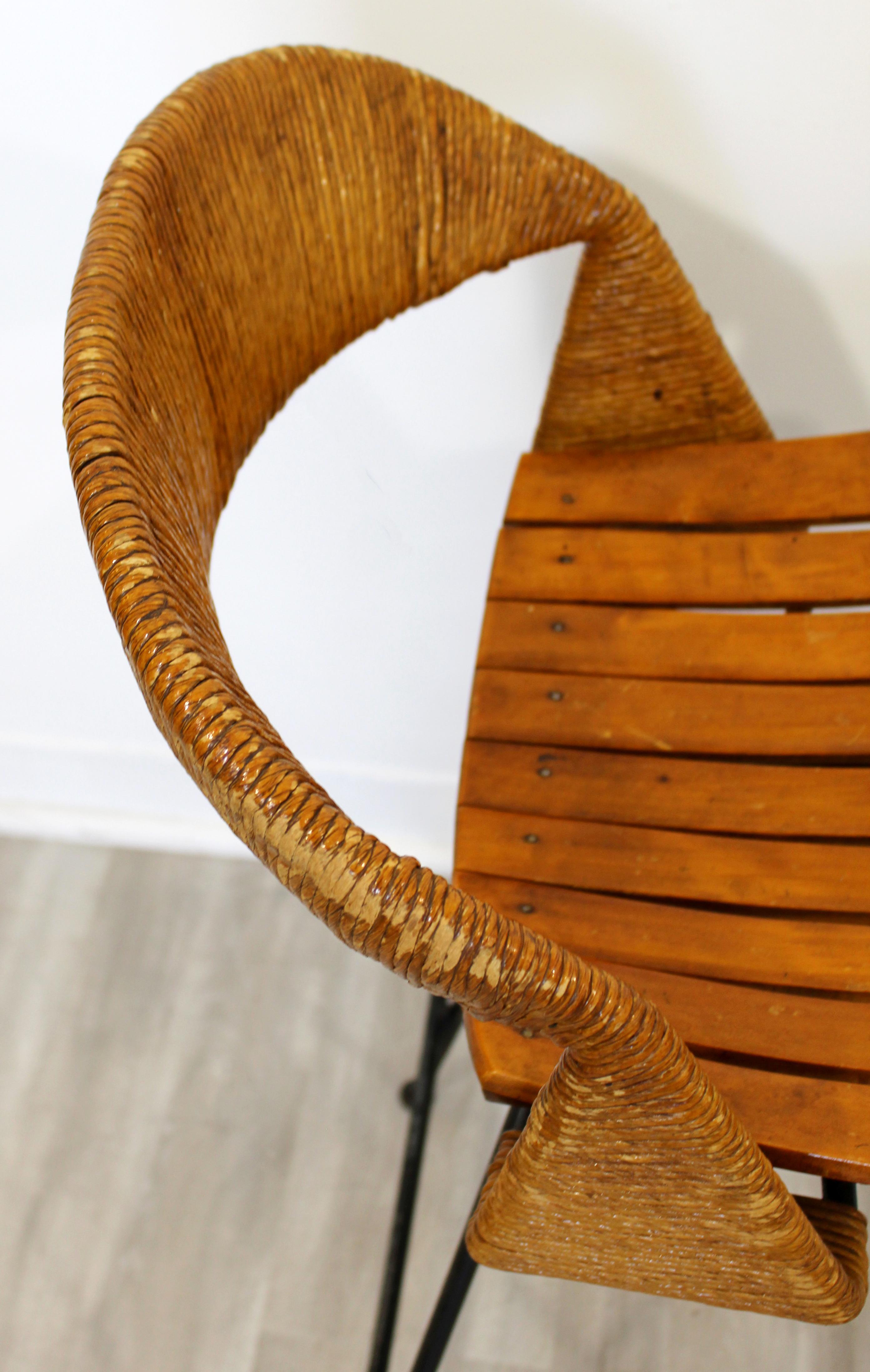 Mid-Century Modern Arthur Umanoff Pair of Counter Height Rattan Bar Stools 1960s In Good Condition In Keego Harbor, MI