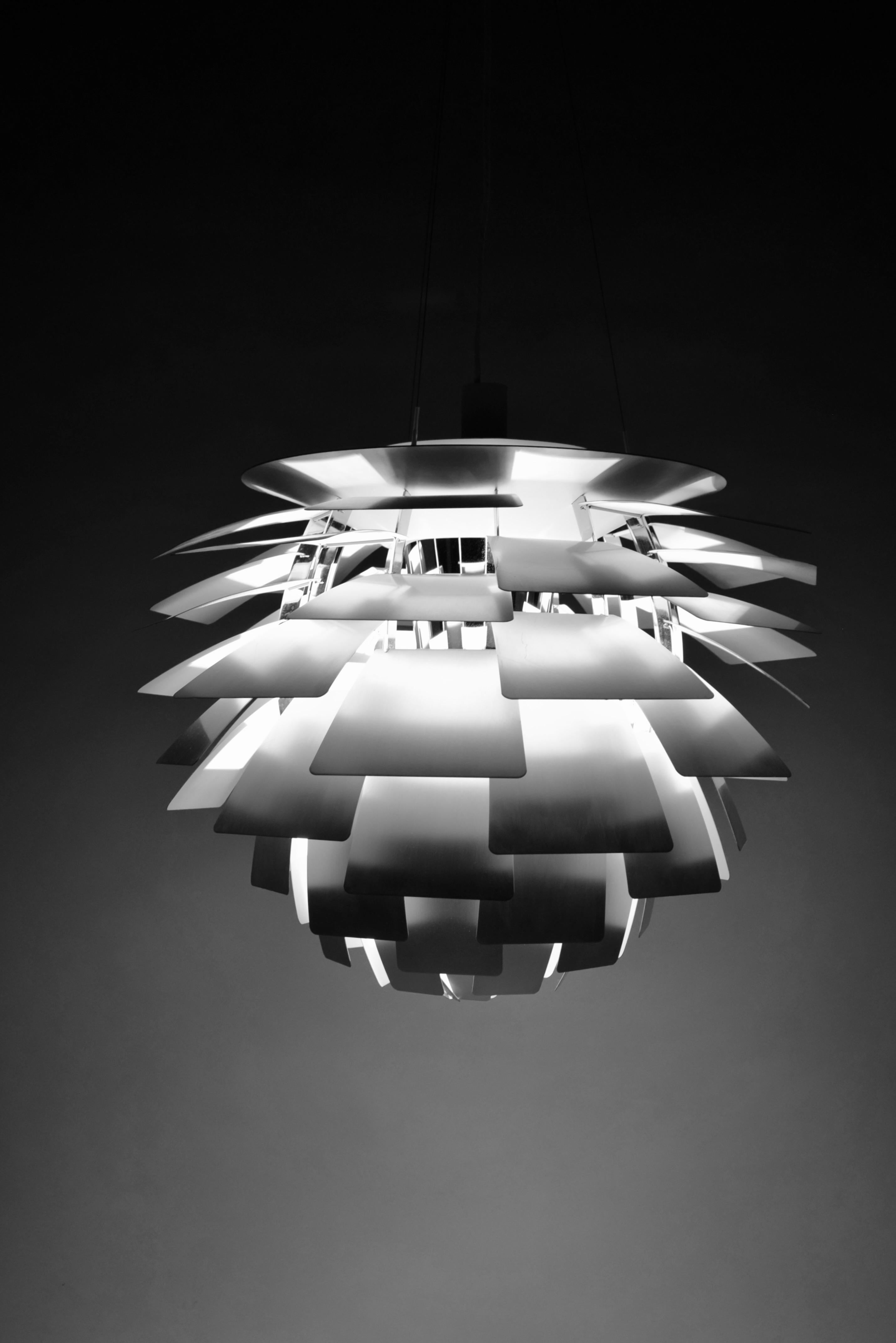 Big Mid-Century Modern Artichoke by Poul Henningsen In Good Condition For Sale In Weesp, NL