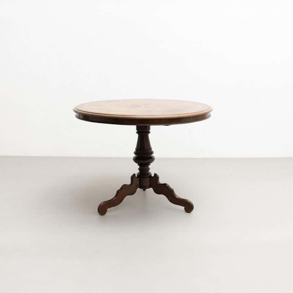 Mid-Century Modern Articulated Wood Side Table, Circa 1940 For Sale 1