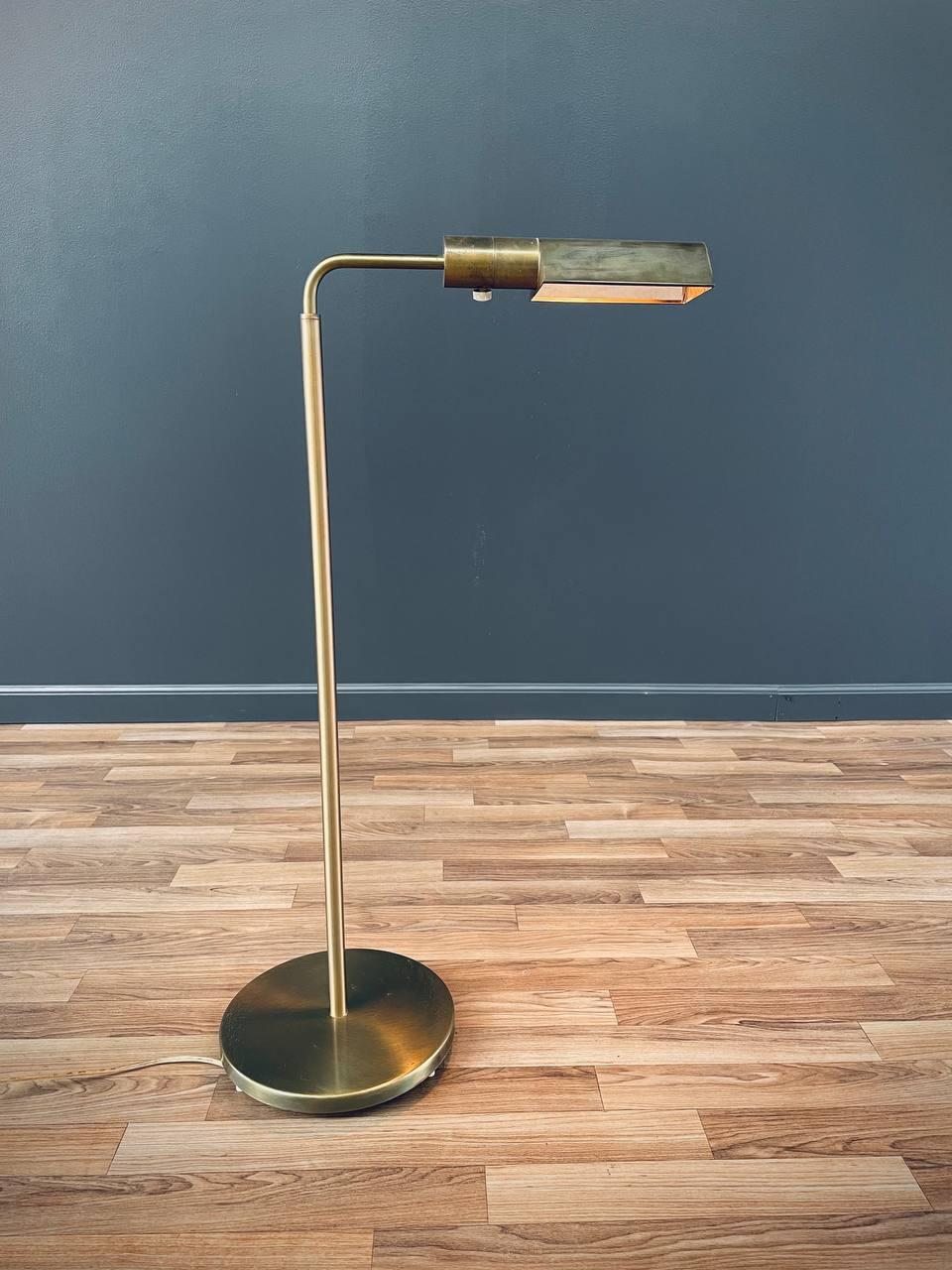 American Mid-Century Modern Articulating Brass Floor Lamp by Casella For Sale