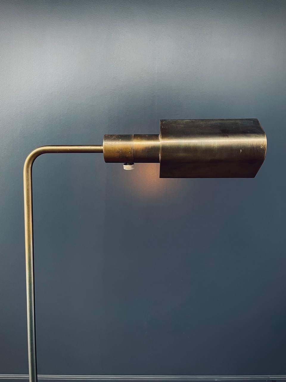 Mid-Century Modern Articulating Brass Floor Lamp by Casella For Sale 1