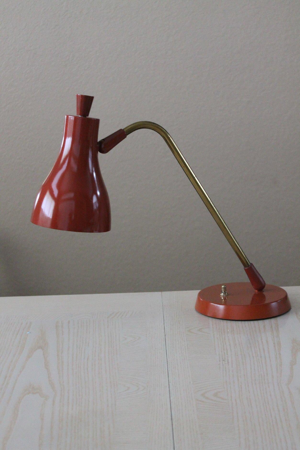 Moderne bewegliche Lightolier-Lampe Gerald Thurston aus der Mitte des Jahrhunderts  Fallstudie Home (Moderne der Mitte des Jahrhunderts) im Angebot