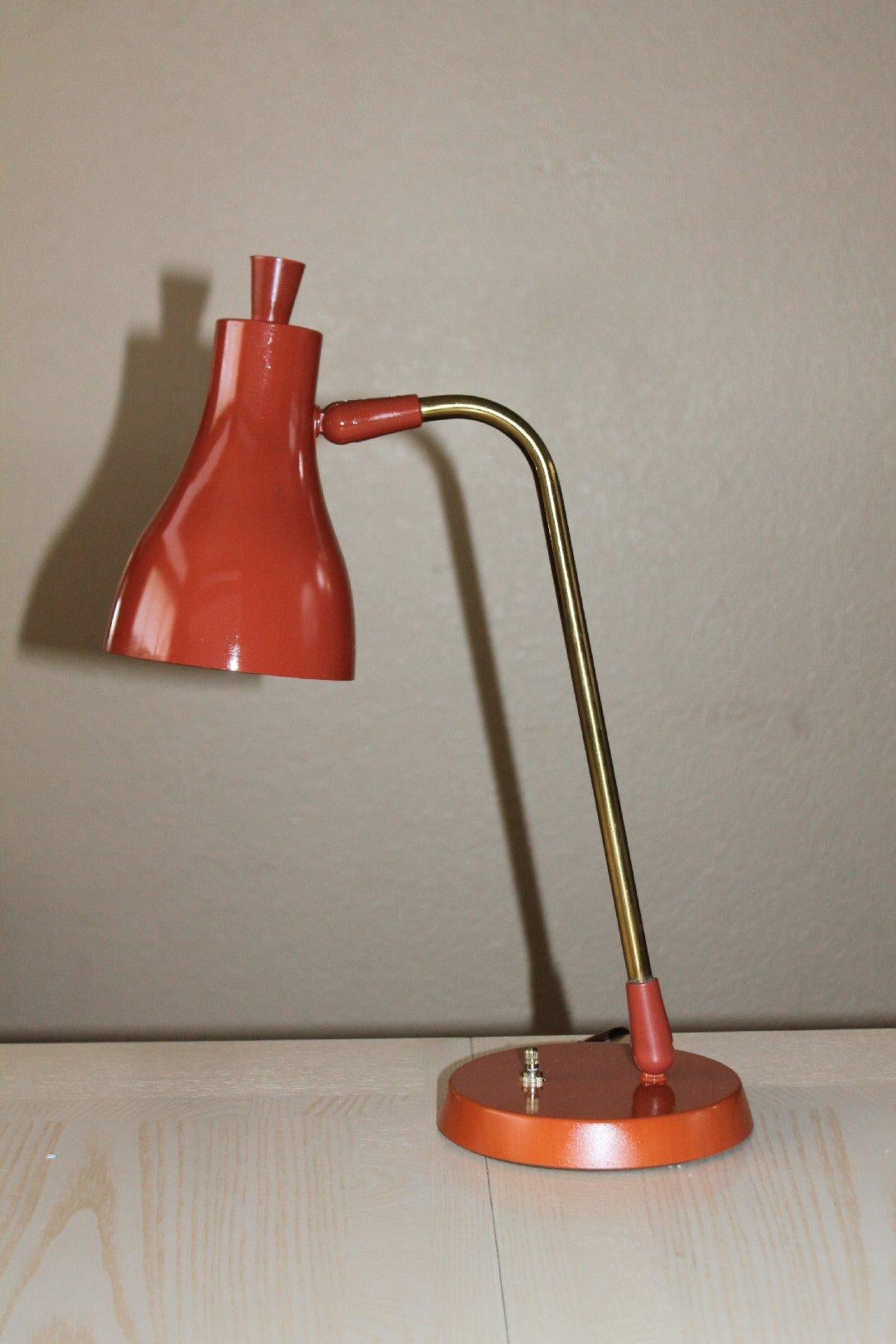 Fiberglass Mid Century Modern Articulating Lightolier Lamp Gerald Thurston  Case Study Home For Sale