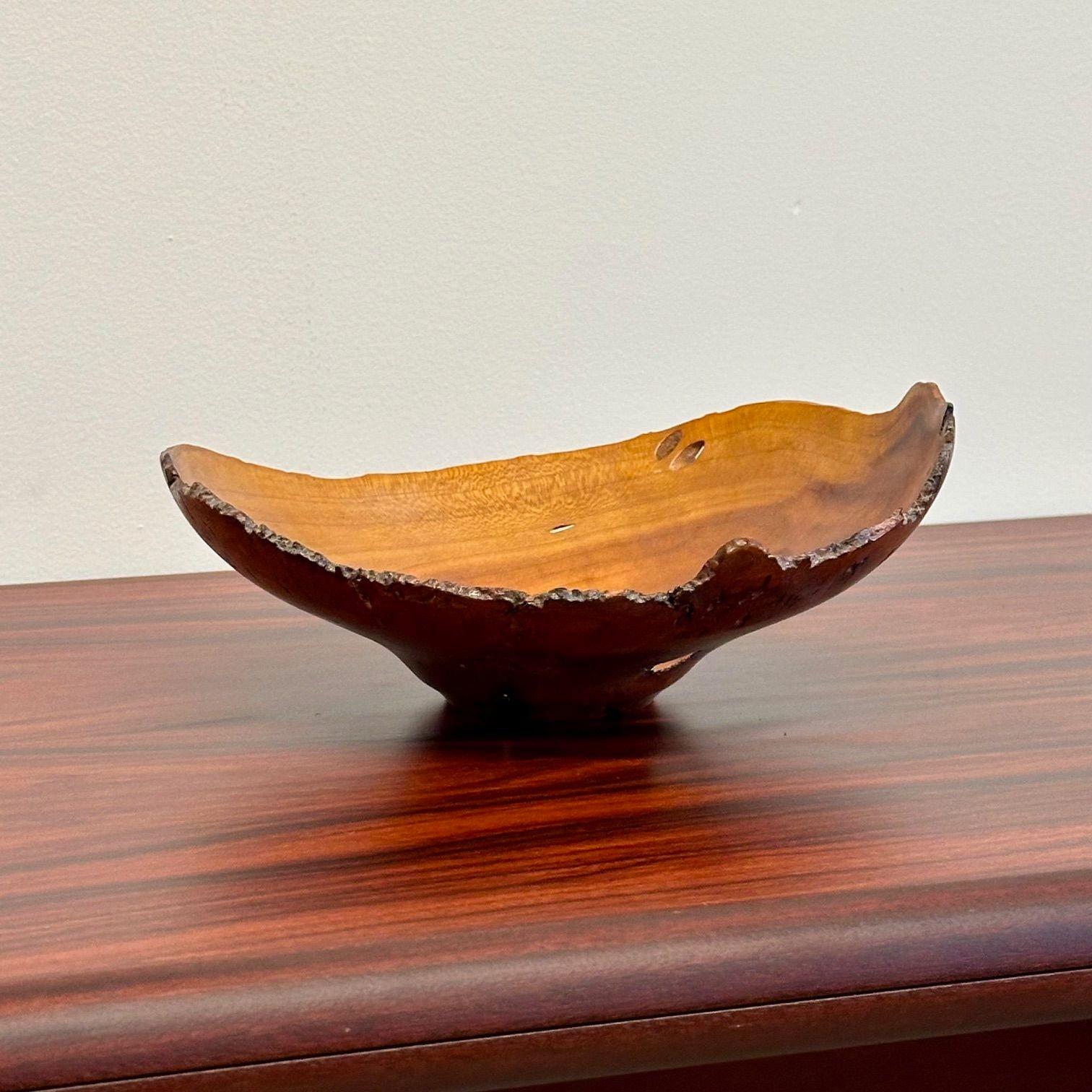 Mid-Century Modern Artisan Studio Made Bowl / Vessel, Cherry Burl, Signed In Good Condition For Sale In Stamford, CT