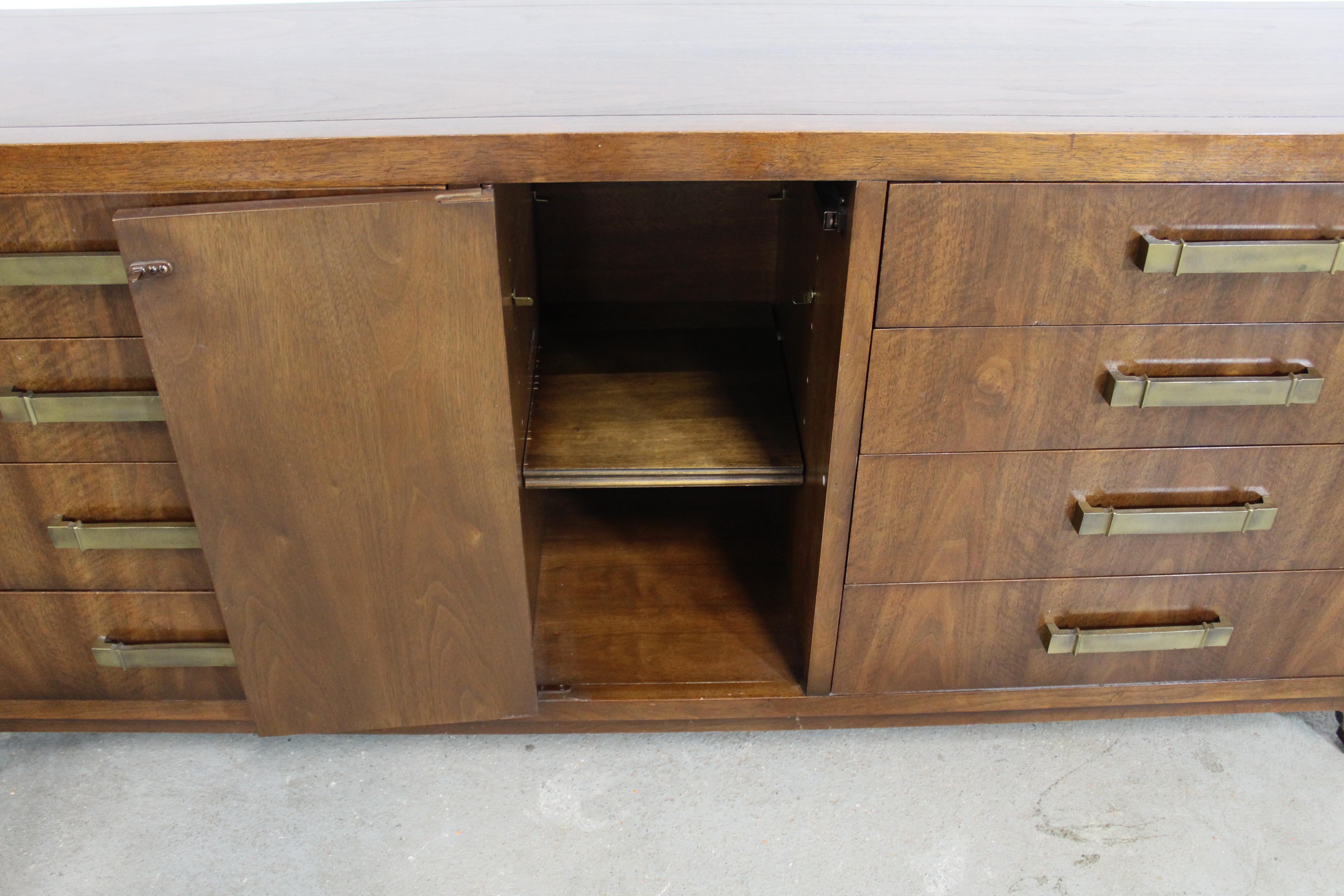 Mid-Century Modern Asain Credenza/Dresser Black Mahoghany by Heritage Furniture 4