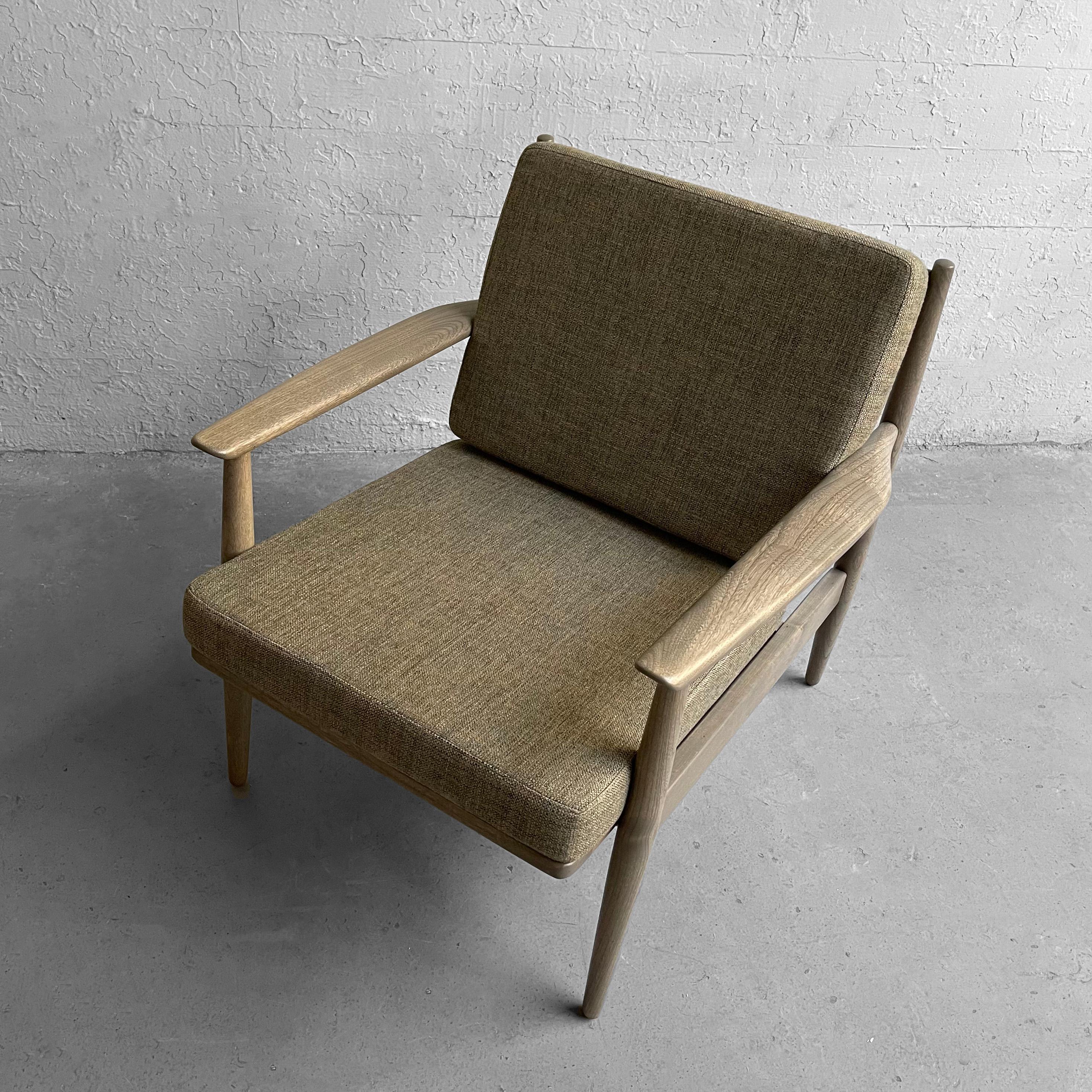 Mid-Century Modern-Loungesessel aus Esche von Viko Baumritter im Angebot 1