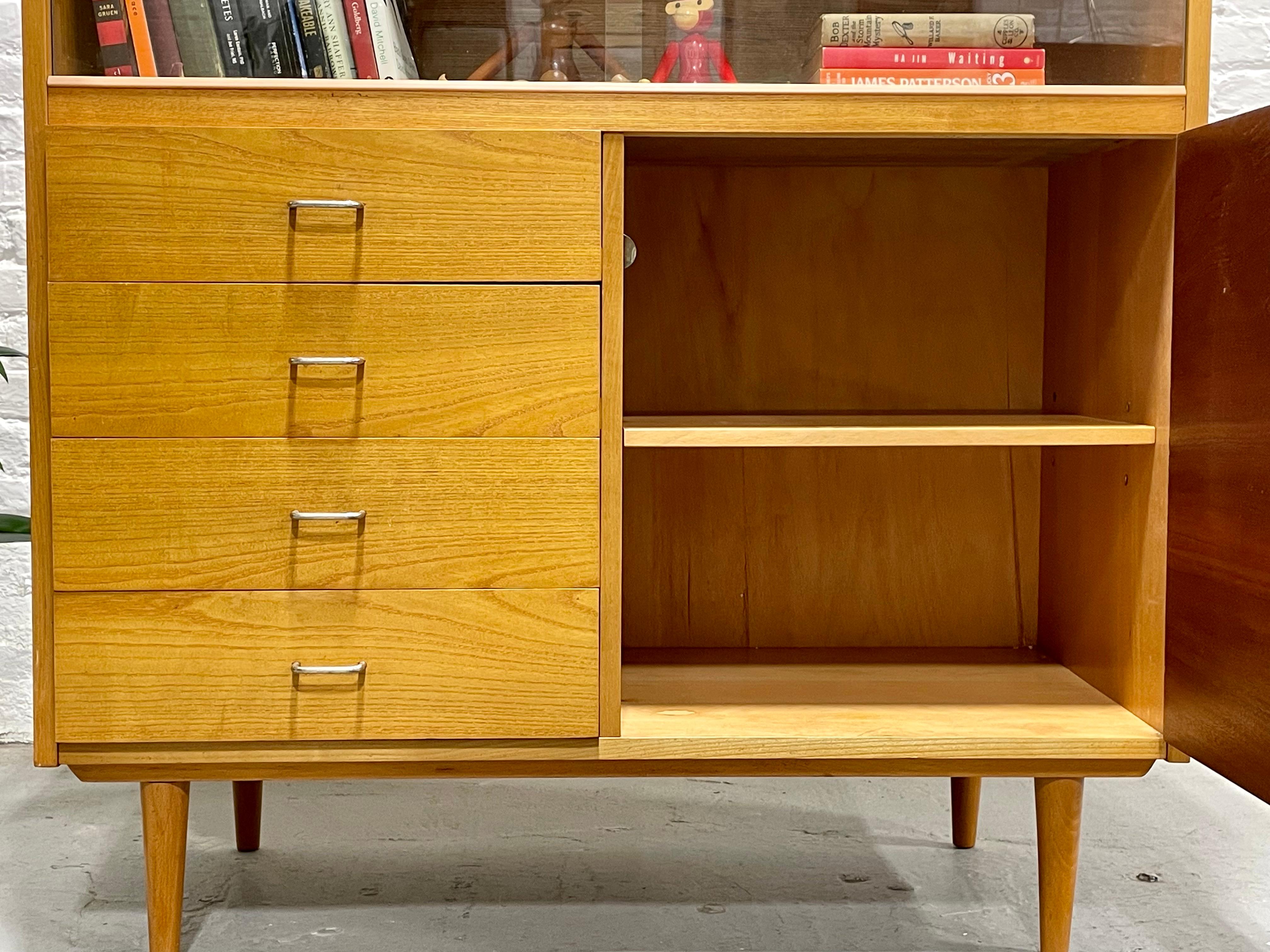 Mid Century Modern Ashwood Bookcase / China Cabinet, c. 1960’s im Angebot 1