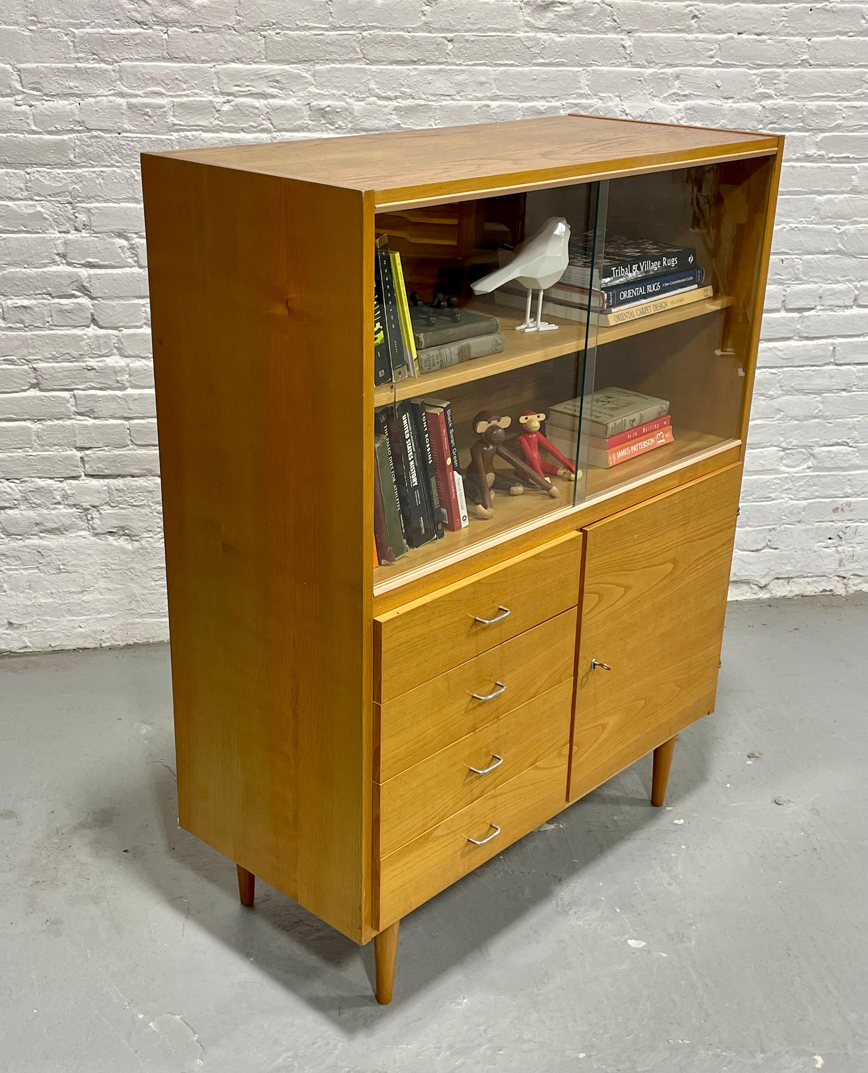 Mid Century Modern Ashwood Bookcase / China Cabinet, c. 1960’s im Angebot 2