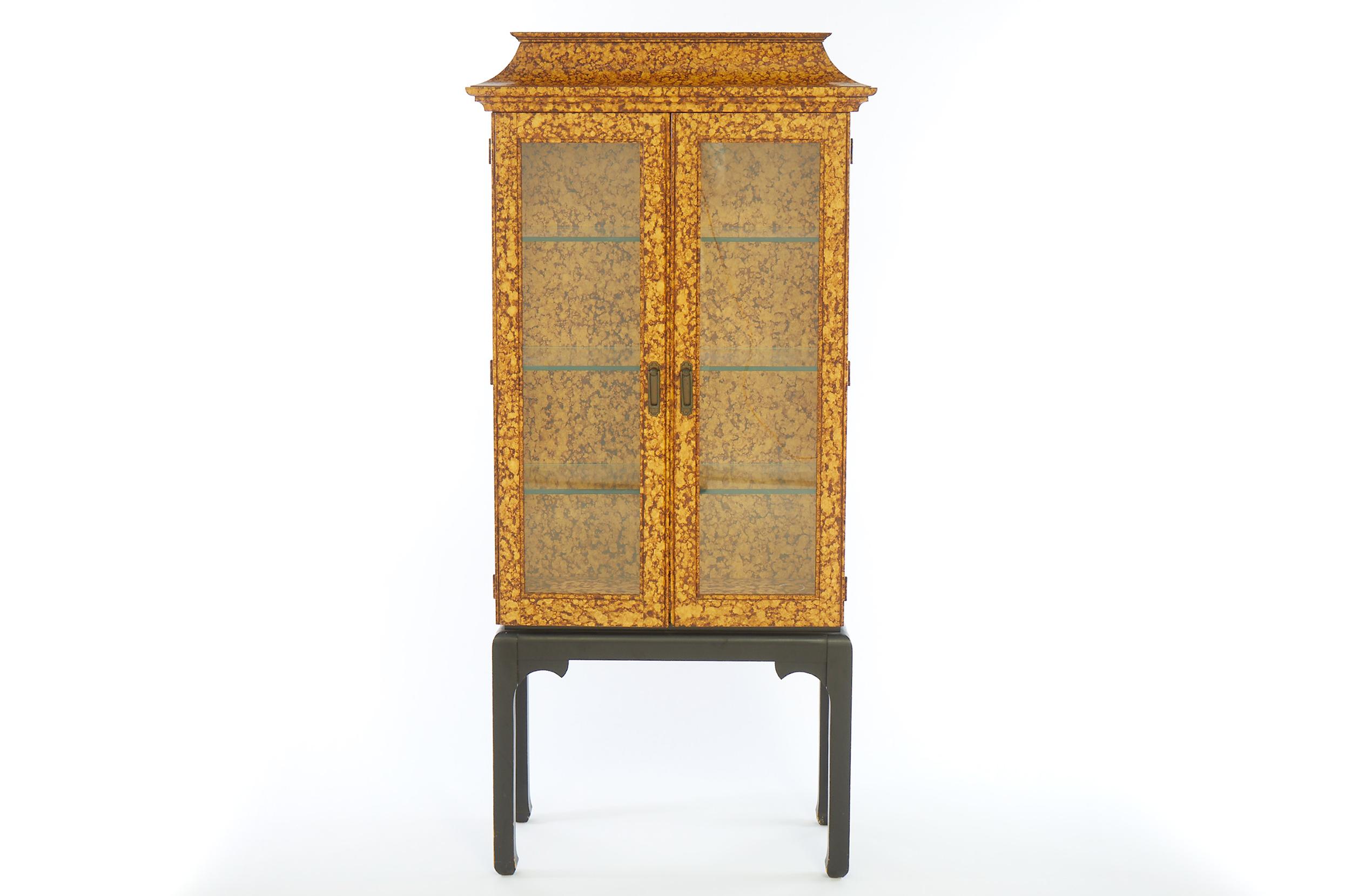 Mid-Century Modern Asian Finished Cabinet / Vitrine For Sale 2