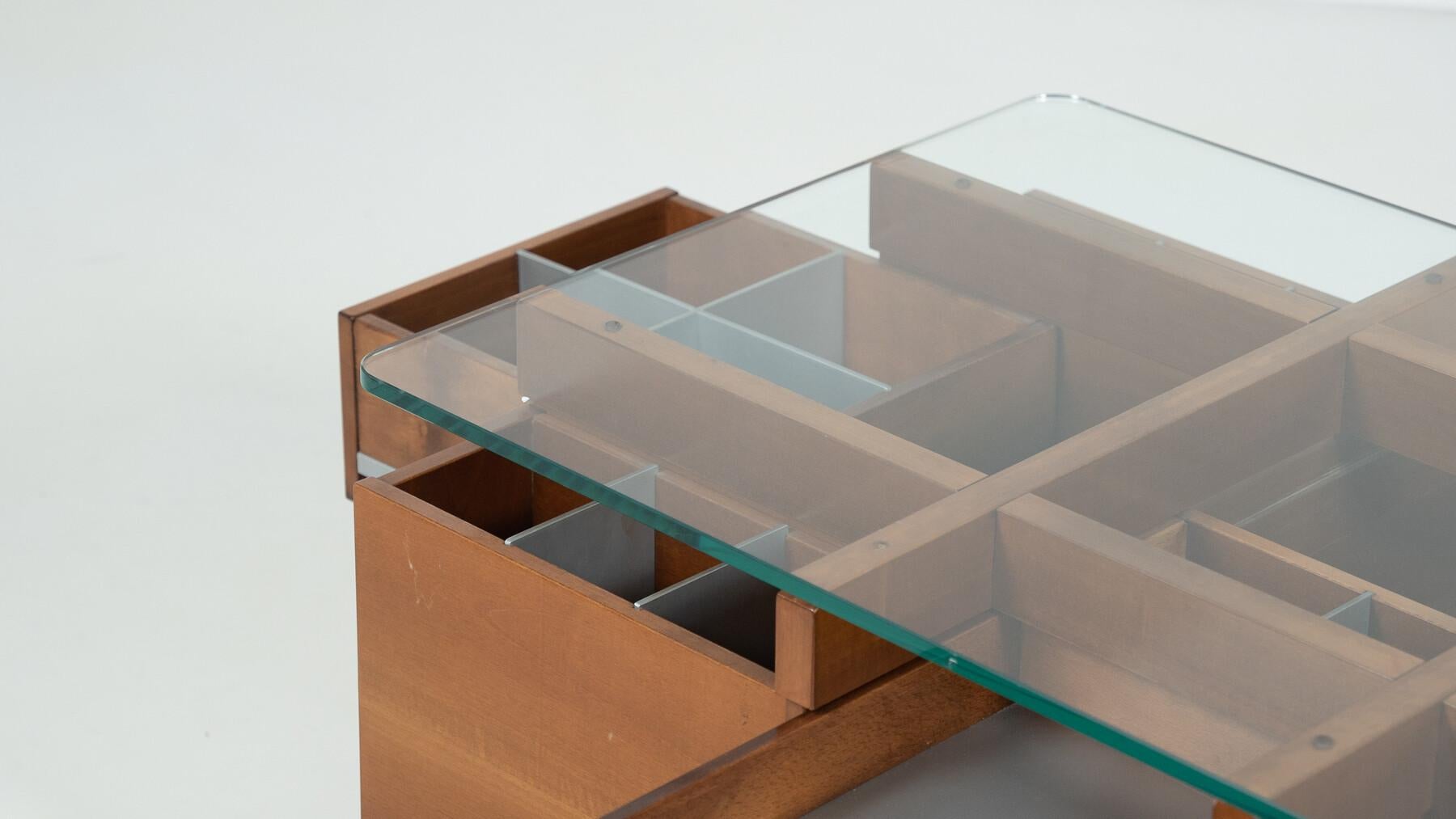 Mid-Century Modern Assymetrical Coffee Table with Compartments, Italy, 1970s For Sale 3