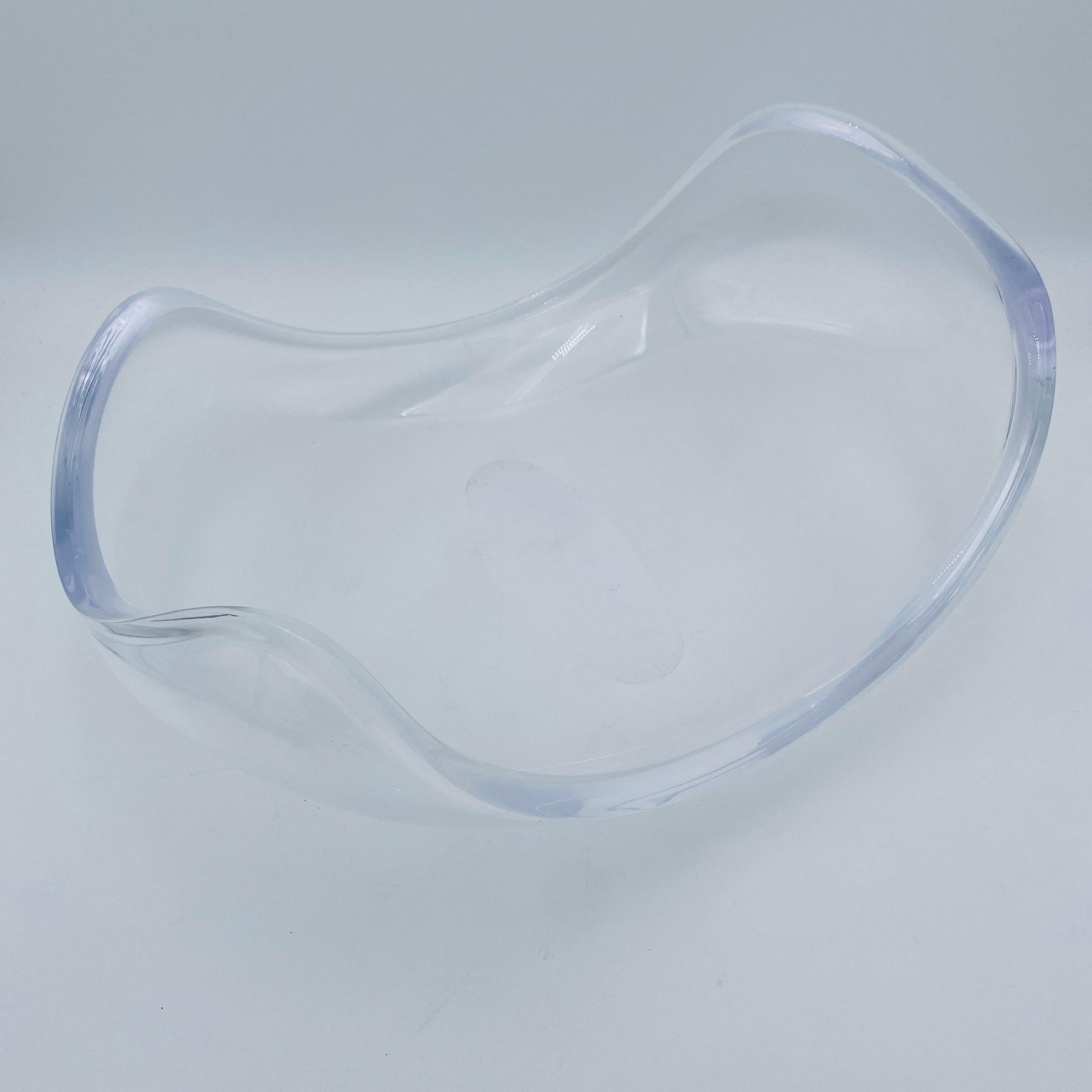 Ciotola in lucite Astrolite moderna di metà secolo Ritts Co. 1960 in vendita 5