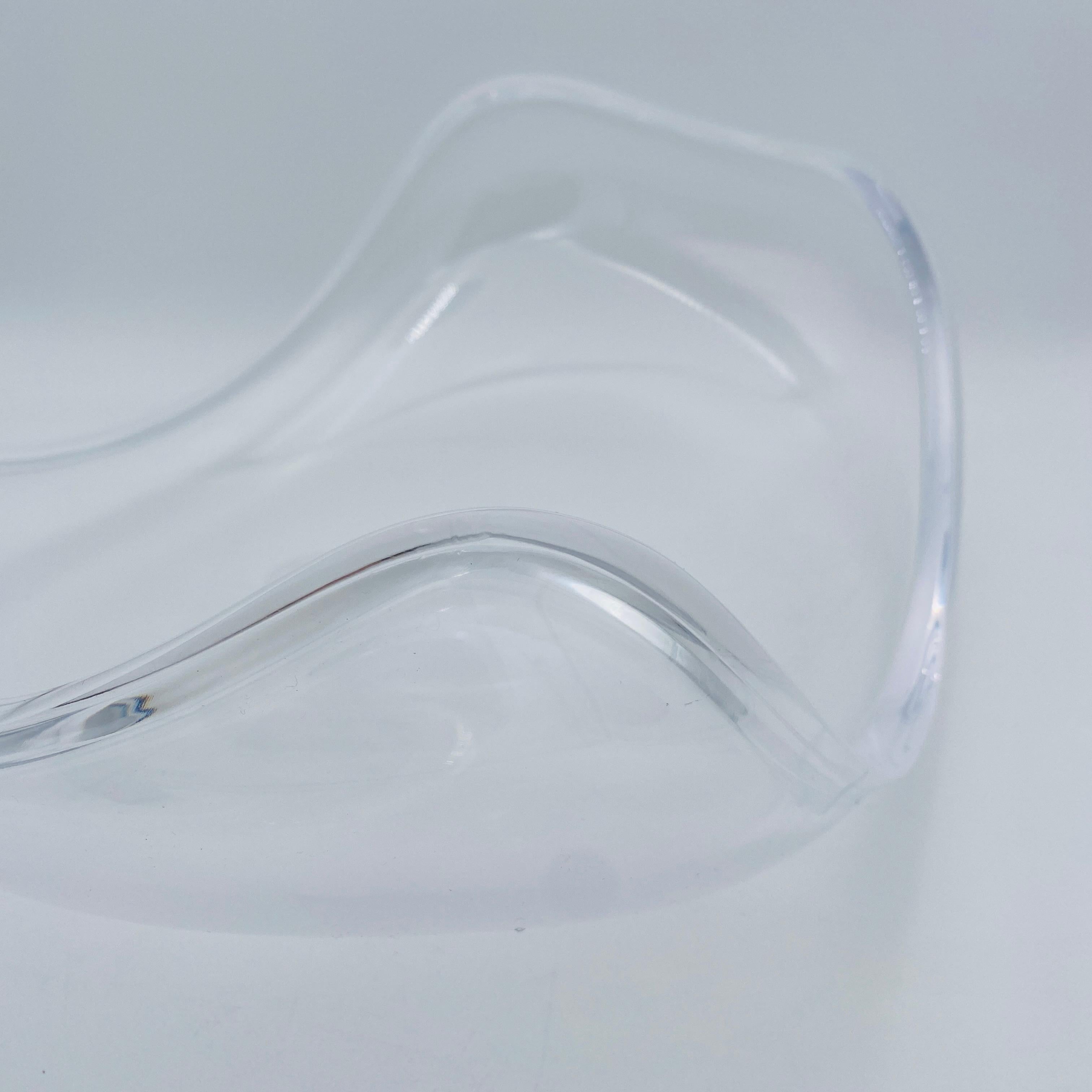 Ciotola in lucite Astrolite moderna di metà secolo Ritts Co. 1960 In condizioni buone in vendita a San Juan Capistrano, CA