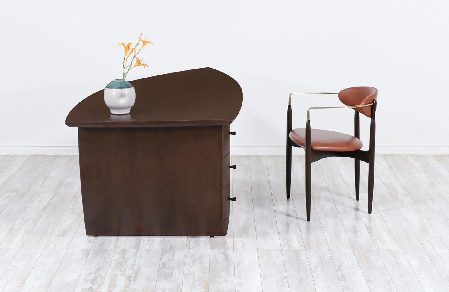 American Mid-Century Modern Asymmetrical Executive Desk after Wendell Castle