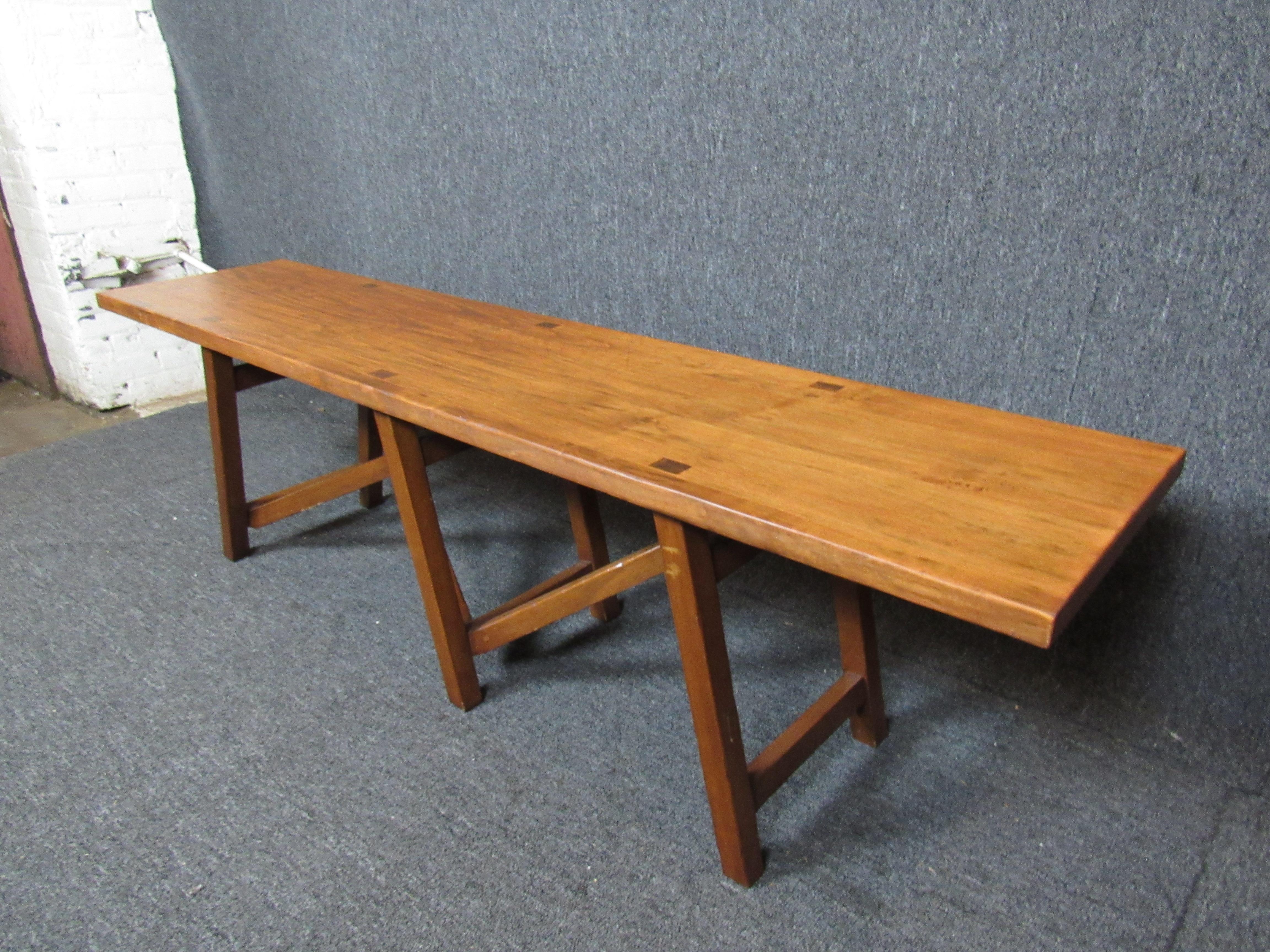 Mid-Century Modern Asymmetrical Leg Bench In Good Condition For Sale In Brooklyn, NY