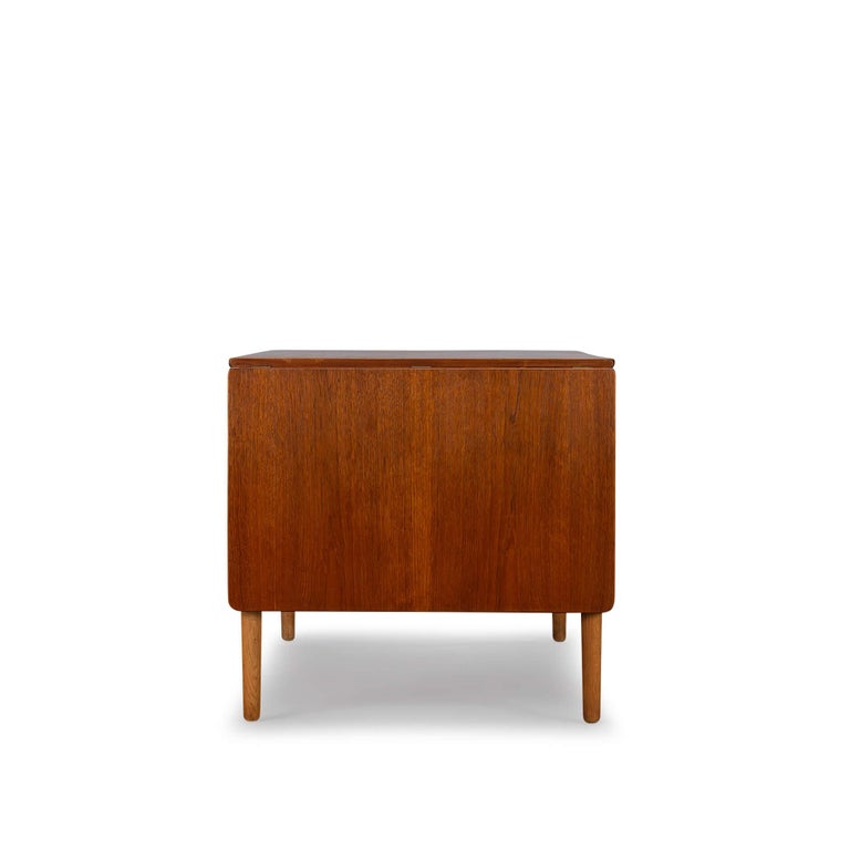 Mid-20th Century Mid-Century Modern AT-305 Desk by Hans J. Wegner for Andreas Tuck, 1950s For Sale