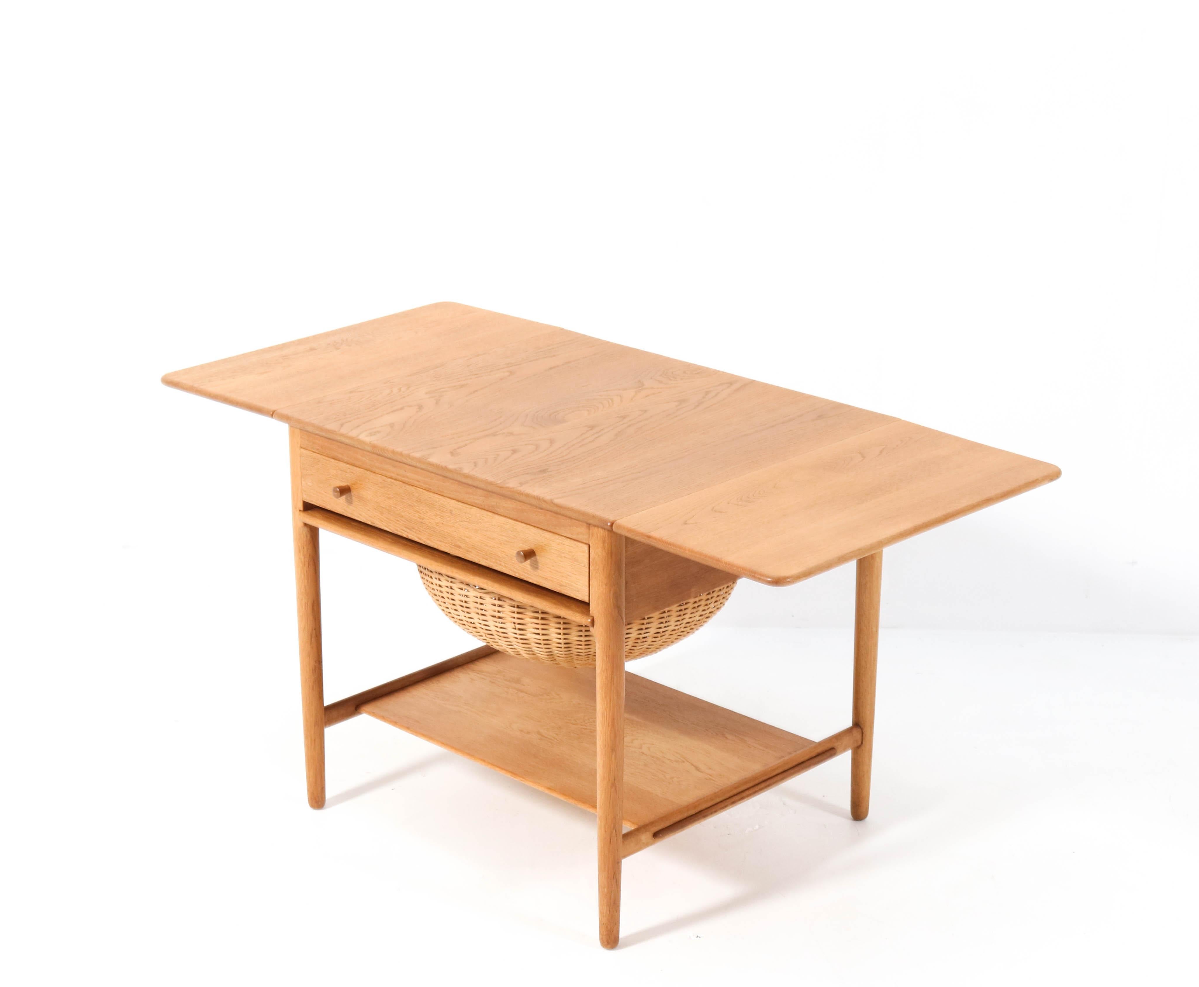 Mid-Century Modern AT-33 Sewing Table by Hans J. Wegner for Andreas Tuck, 1950s In Good Condition In Amsterdam, NL