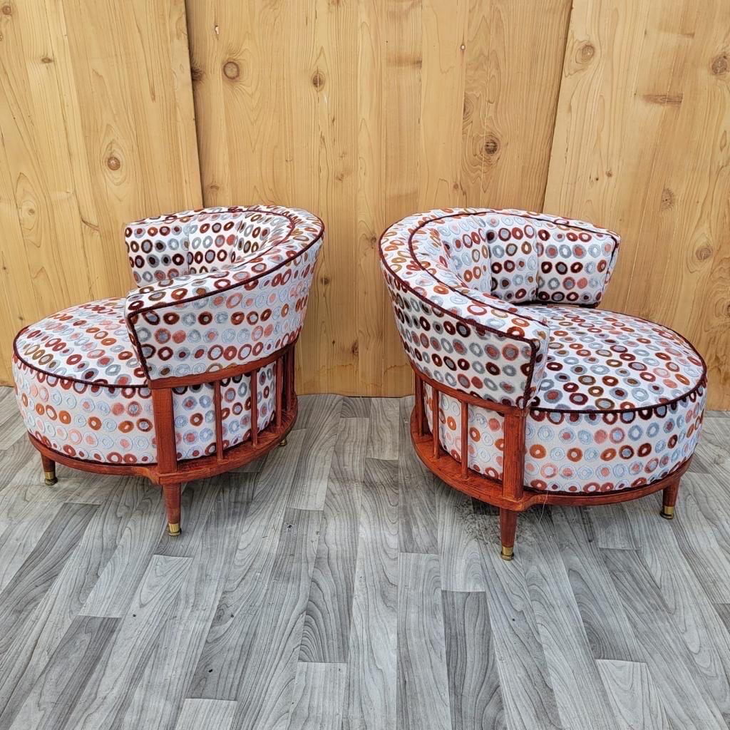 Mid-Century Modern Atomic Barrel Back Club Chairs Newly Upholstered,  Pair In Good Condition For Sale In Chicago, IL