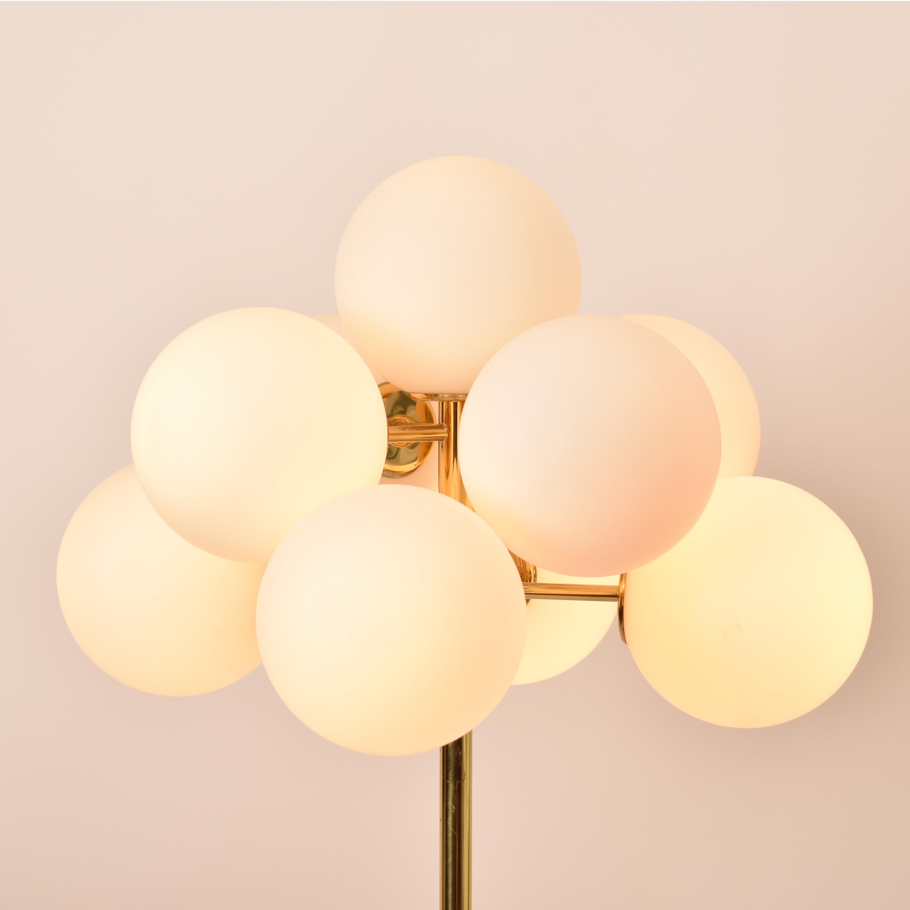 Mid-Century Modern Atomic Floor Lamp Gold and White By E.R. Nele for Temde 1960 In Good Condition In Le Grand-Saconnex, CH