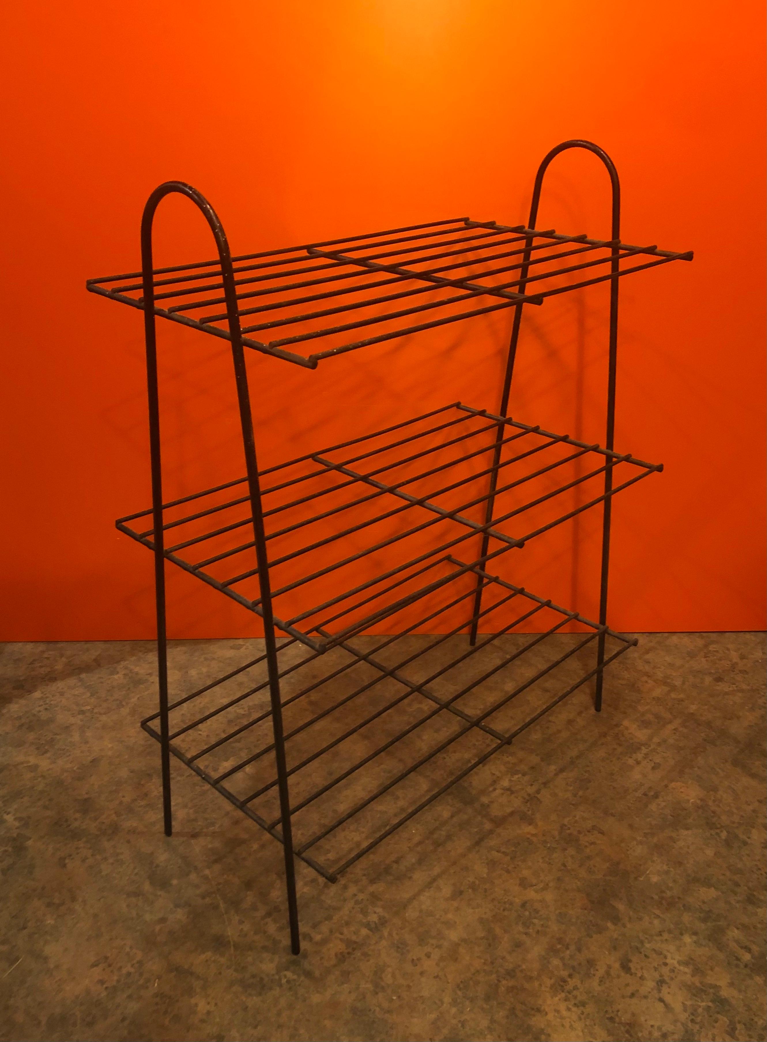 Mid-Century Modern Atomic Iron Wire Book Shelf or Rack In Fair Condition For Sale In San Diego, CA