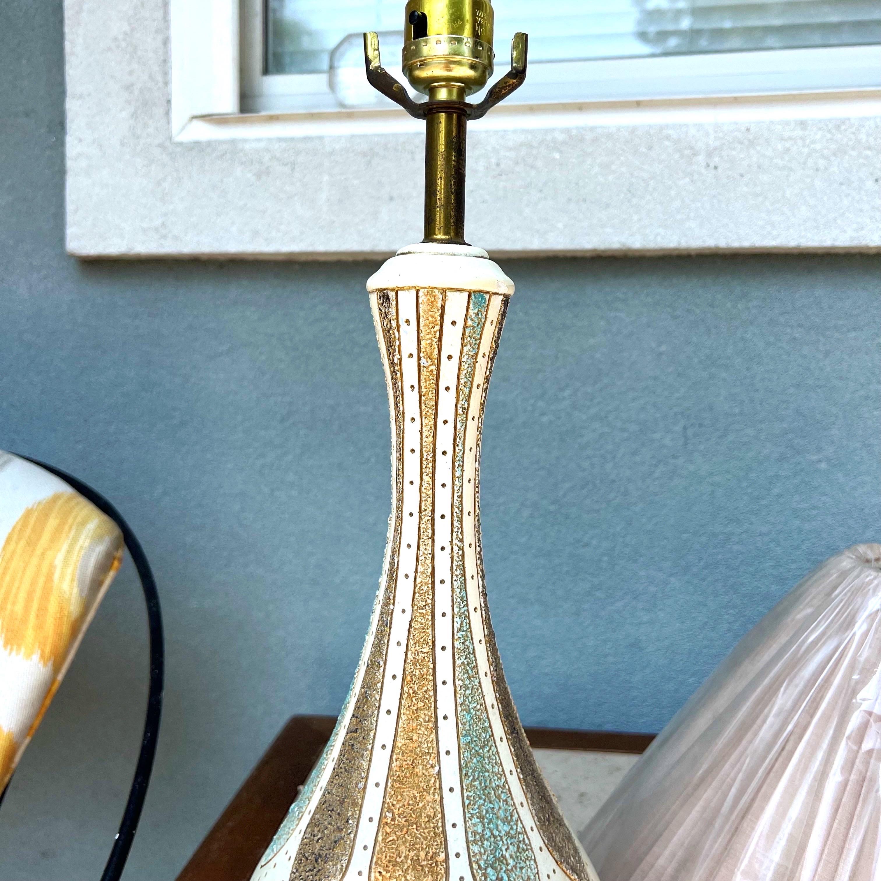 Mid-Century Modern Atomic Lamp With Pleated Shade For Sale 2
