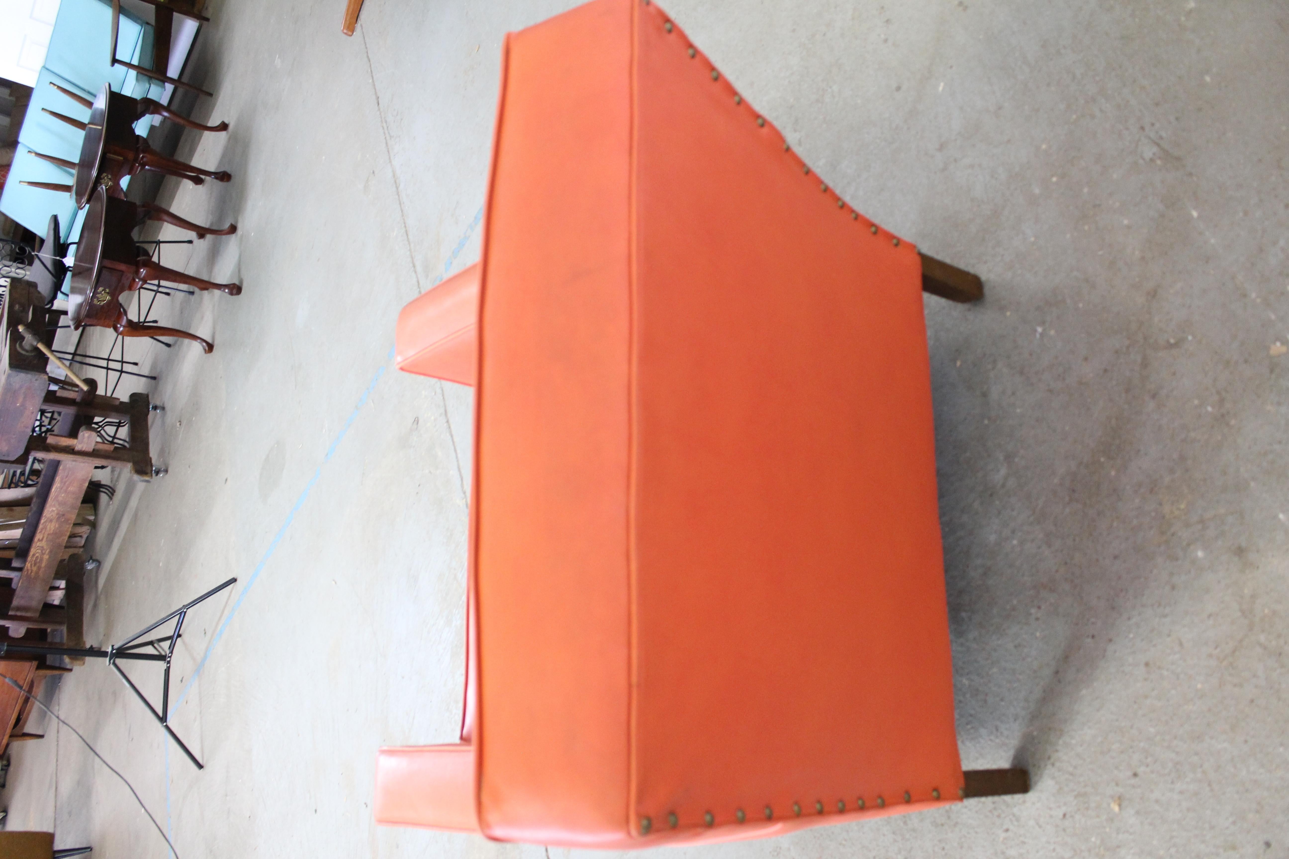 Mid-Century Modern Atomic Orange Club Chair on Pencil Legs In Distressed Condition For Sale In Wilmington, DE