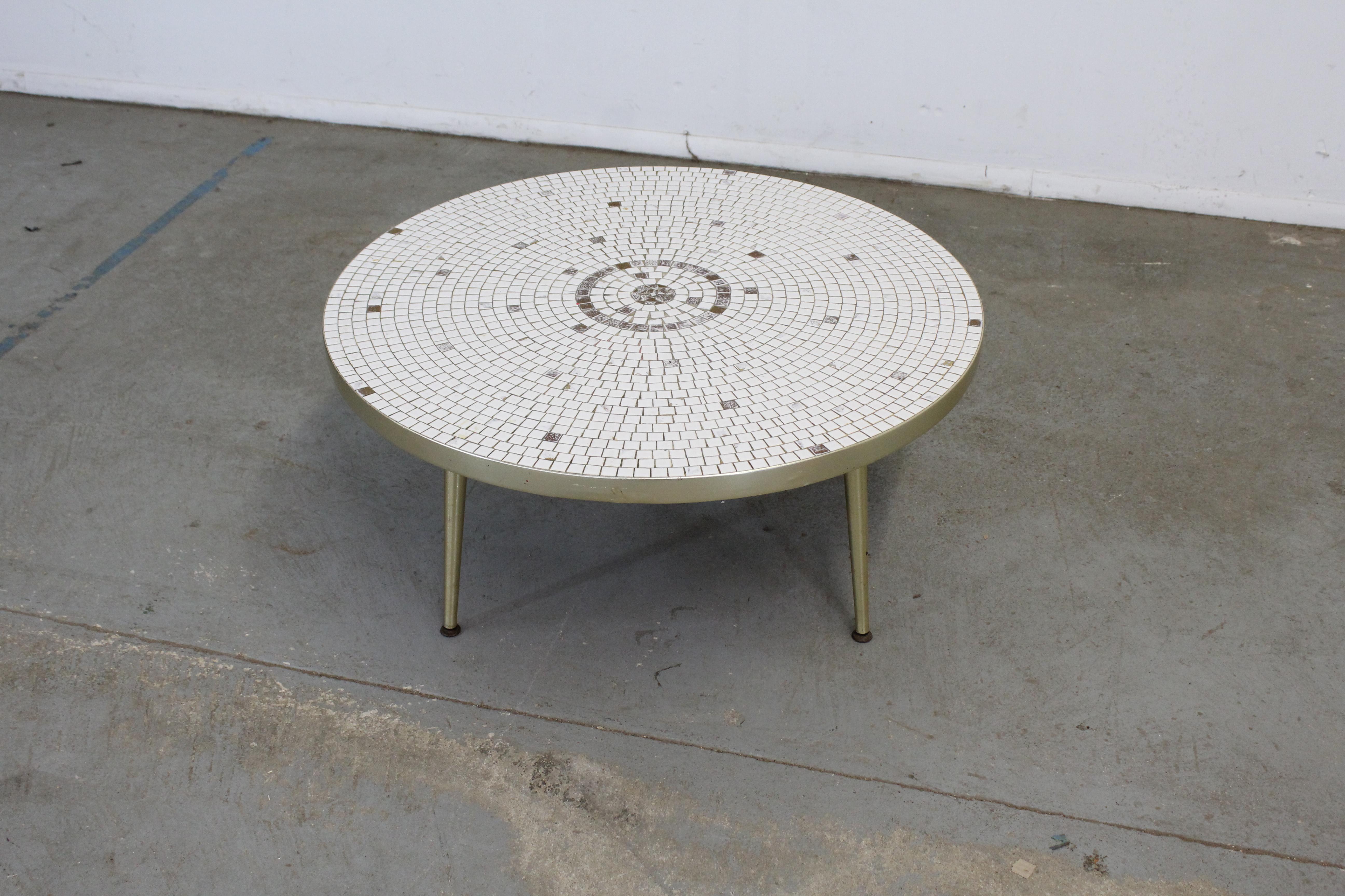 Unknown Mid-Century Modern Atomic Round Tile Top Coffee Table