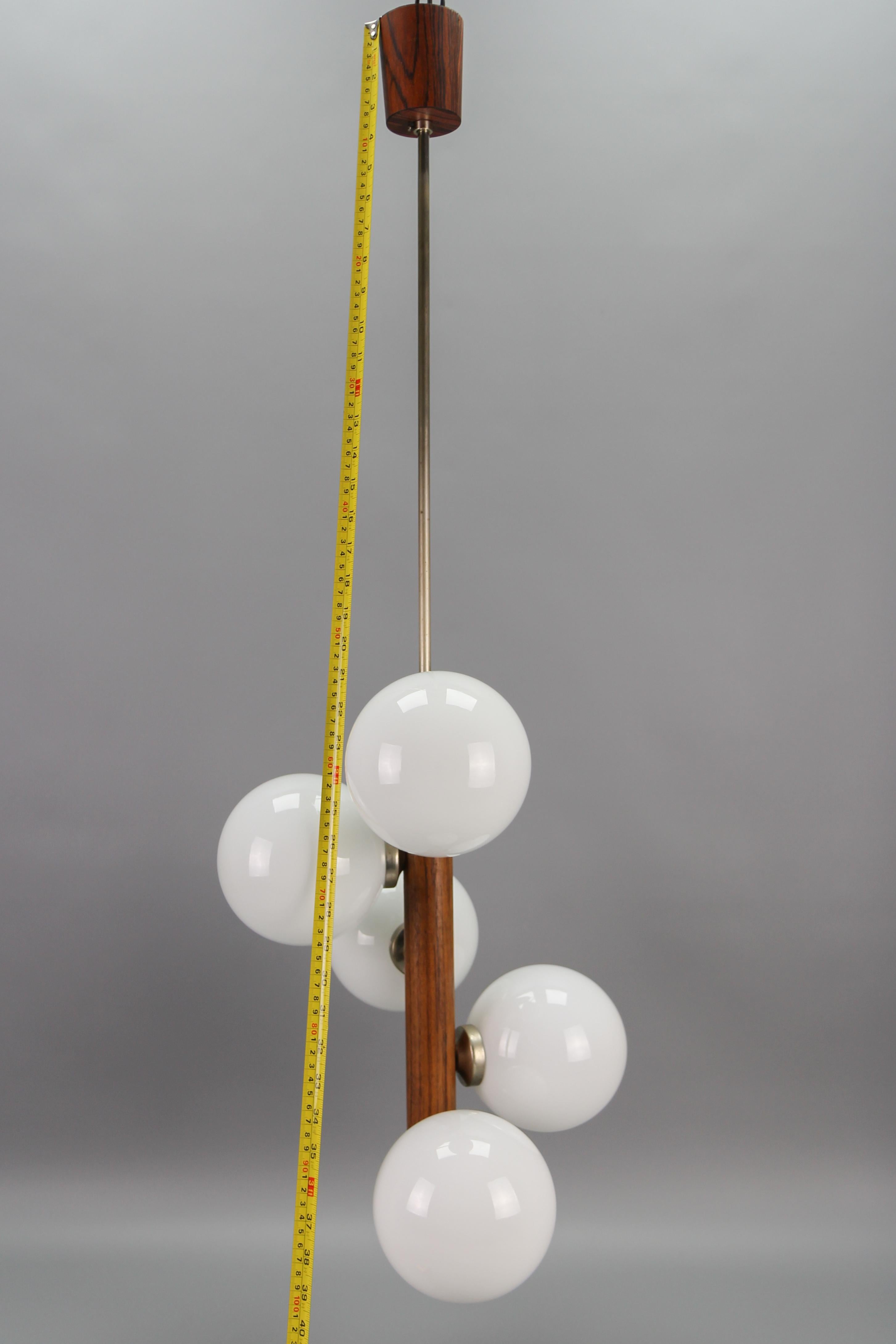 Mid-Century Modern Atomic White Glass Globes Five-Light Pendant Lamp 11