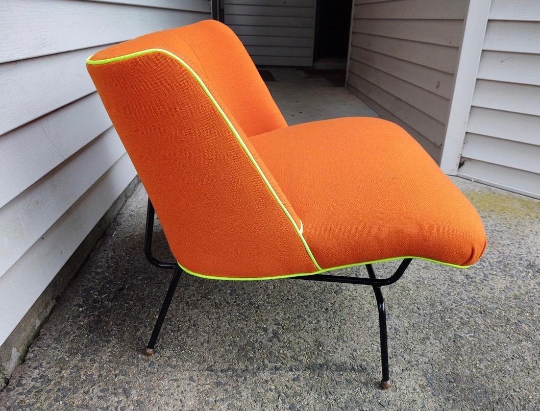 American Mid-Century Modern Attributed to Clifford Pascoe Chairs with New Knoll Fabric