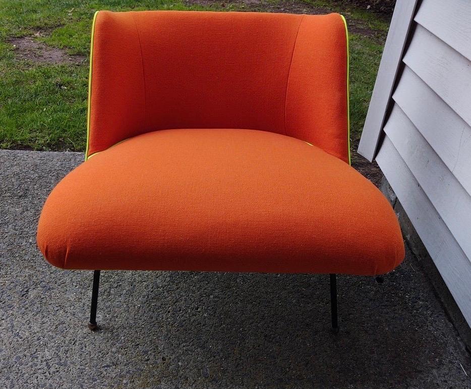 Late 20th Century Mid-Century Modern Attributed to Clifford Pascoe Chairs with New Knoll Fabric