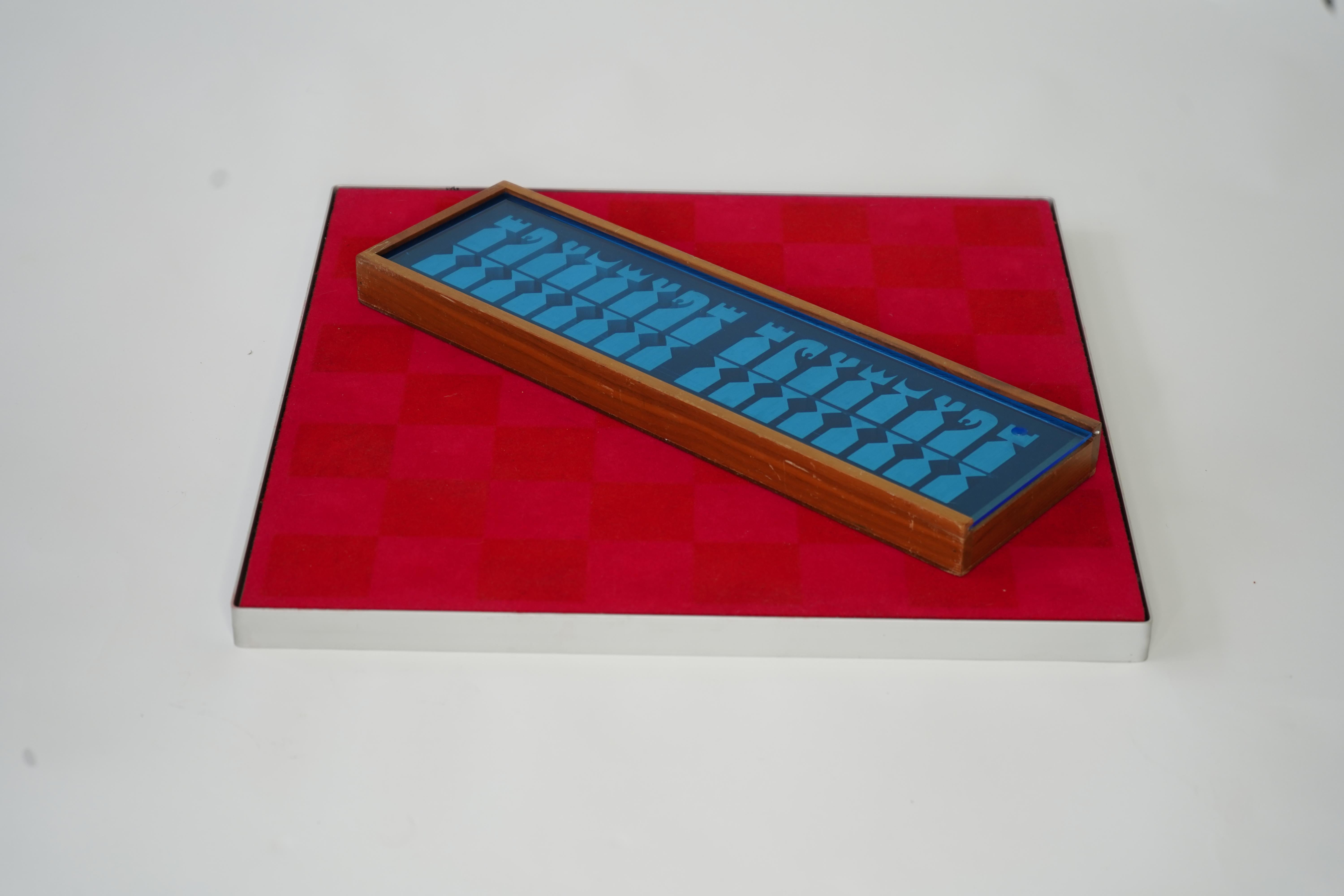 Austin COX Enterprises for ALCOA modernist chess board, display case and game pieces. The board was from the estate of the late artist Aaronel deRoy Gruber (1918-2011). The display case can be mounted on the wall to be viewed as a decorative item. A