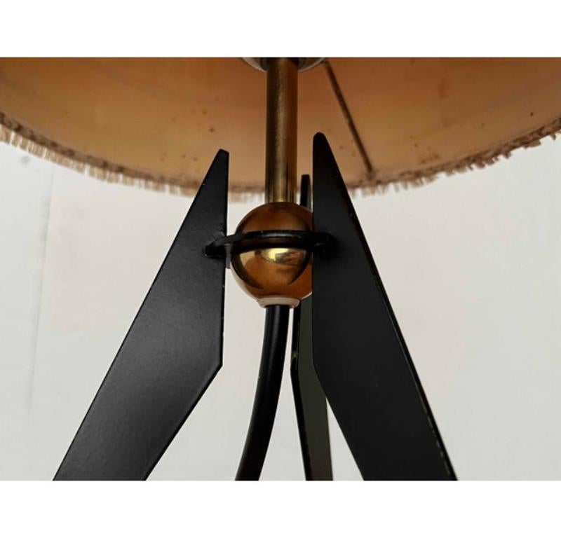 Mid-Century Modern Austrian Tripod Table Lamp with Bast Screen, 1960s In Good Condition For Sale In Hamburg, DE