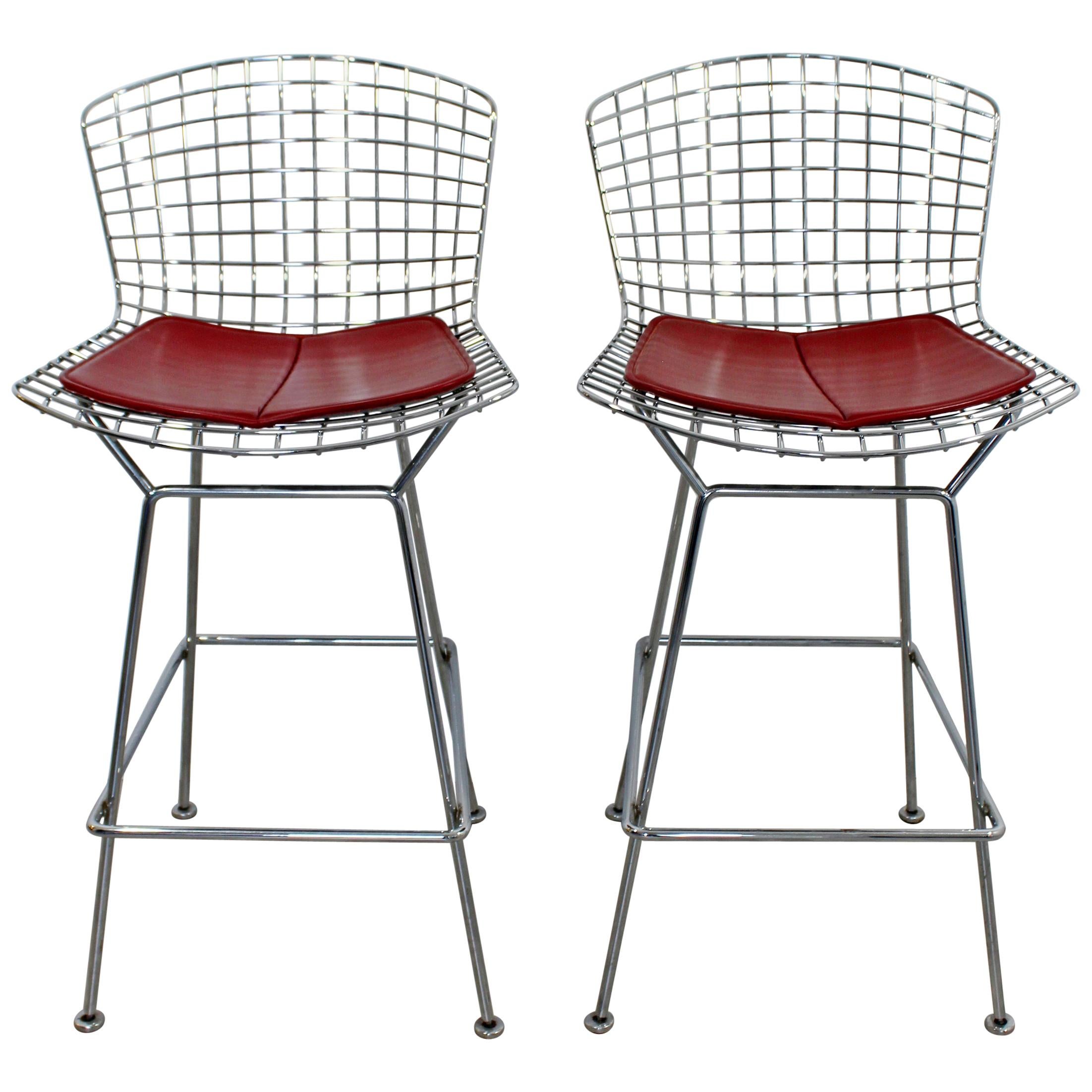 Mid-Century Modern Authentic Knoll Pair of Chrome Metal Wire Bar Stools, 1970s
